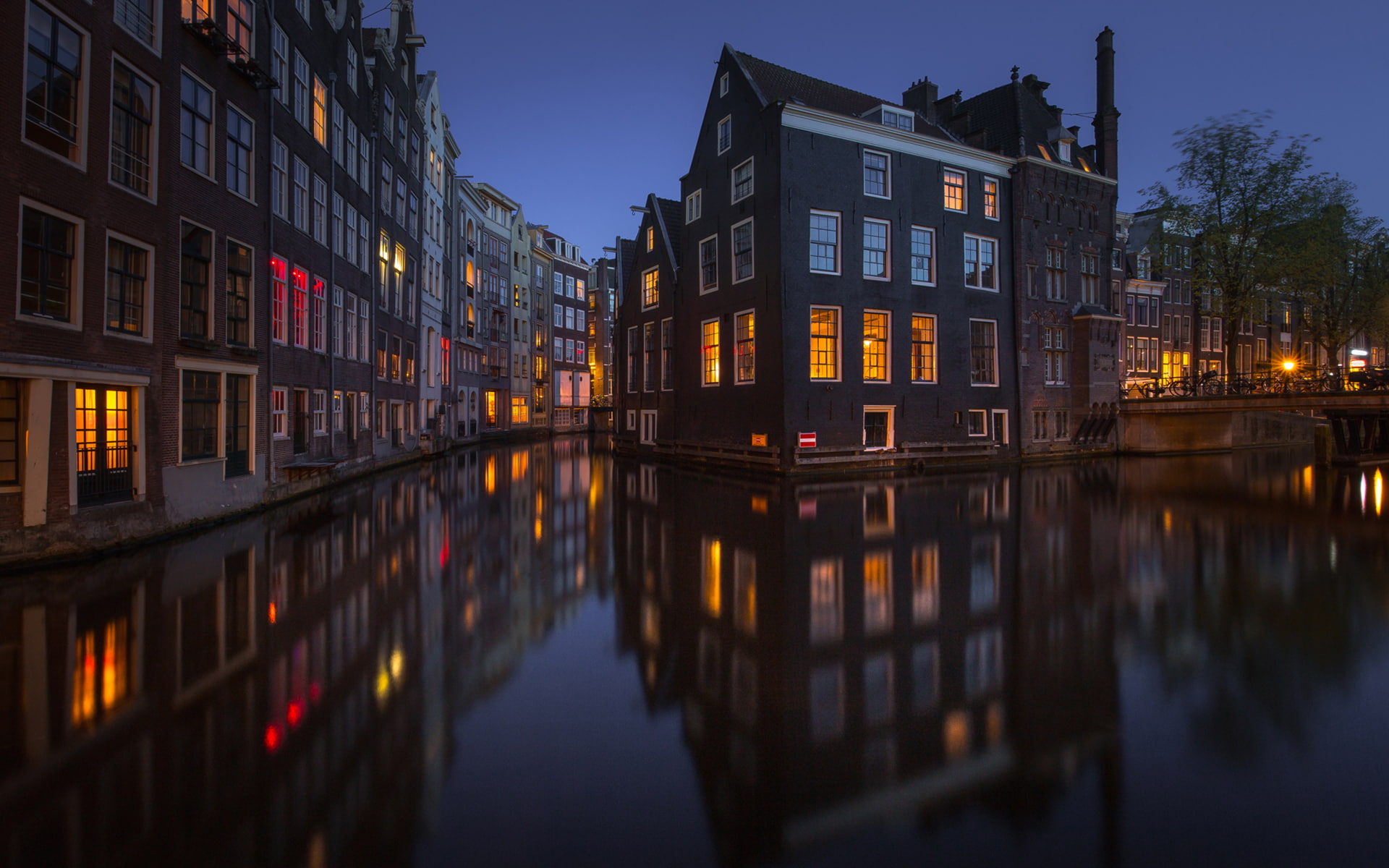 Amsterdam, clear sky, waterfront, architecture, city, residential district, dusk, canal, building, nature, illuminated, reflection, built structure, water, HD Wallpaper
