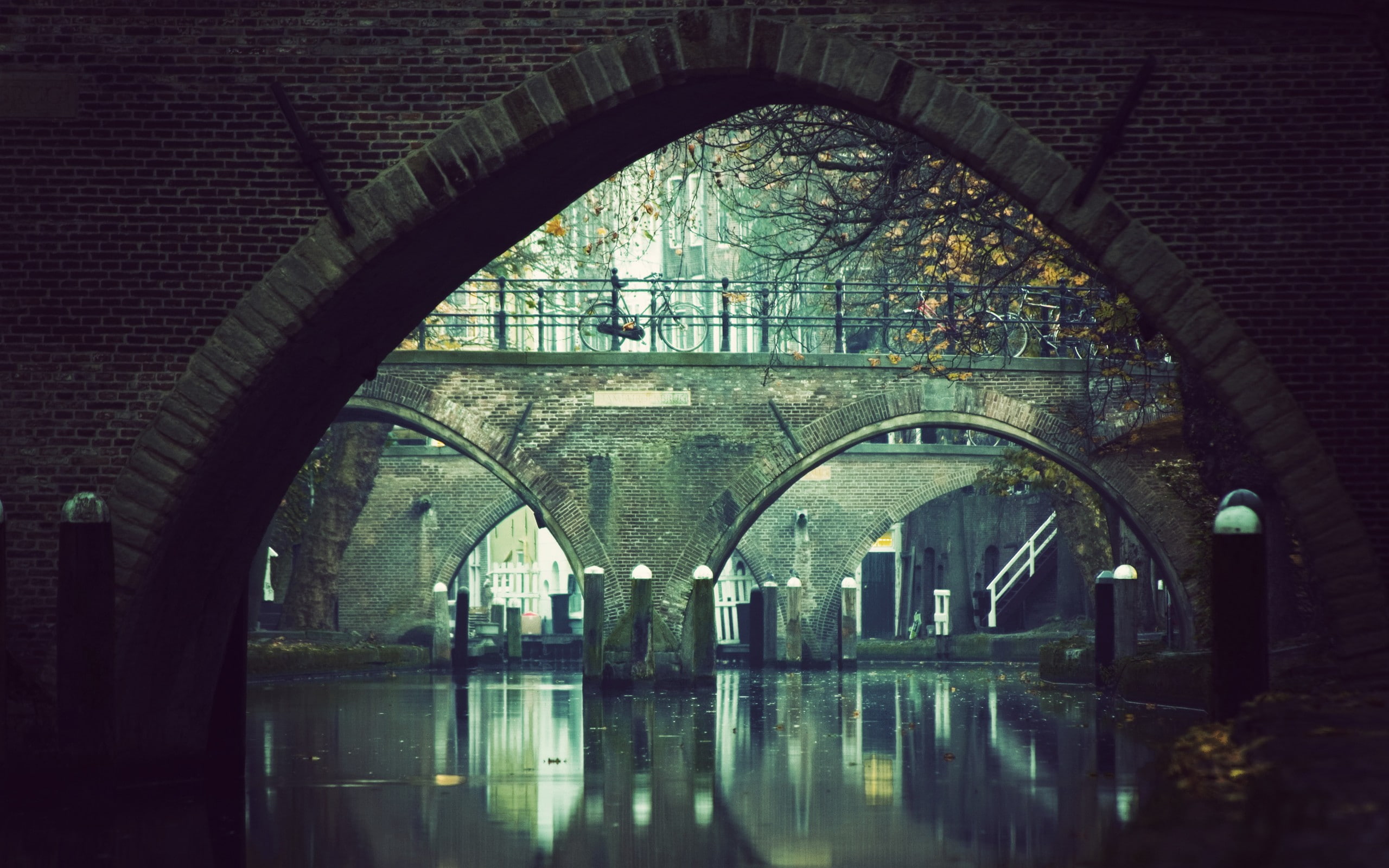 canal, arch, 2K, wet, water, bricks, bridge, Amsterdam, reflection, bicycle, cityscape, fall, HD Wallpaper