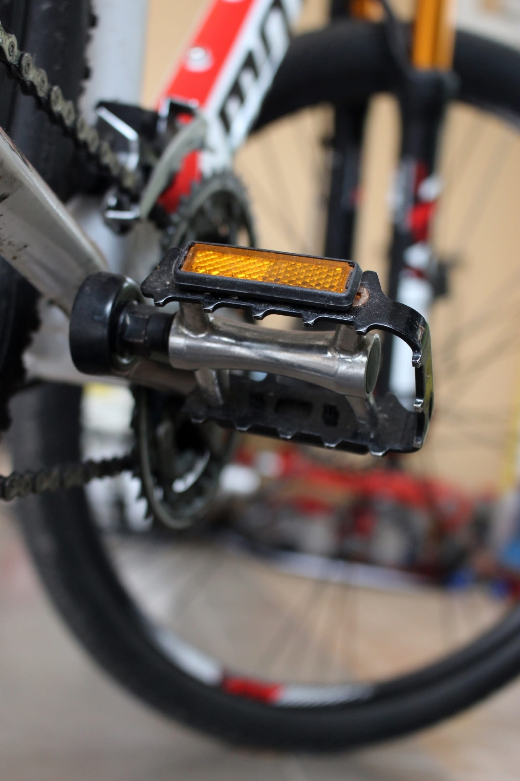 outdoors, hobby, close, sport, race, transportation, ride, black color, handlebar, racing, day, city, detail, cycling, mountain, equipment, pedals, bike, Phone HD Wallpaper