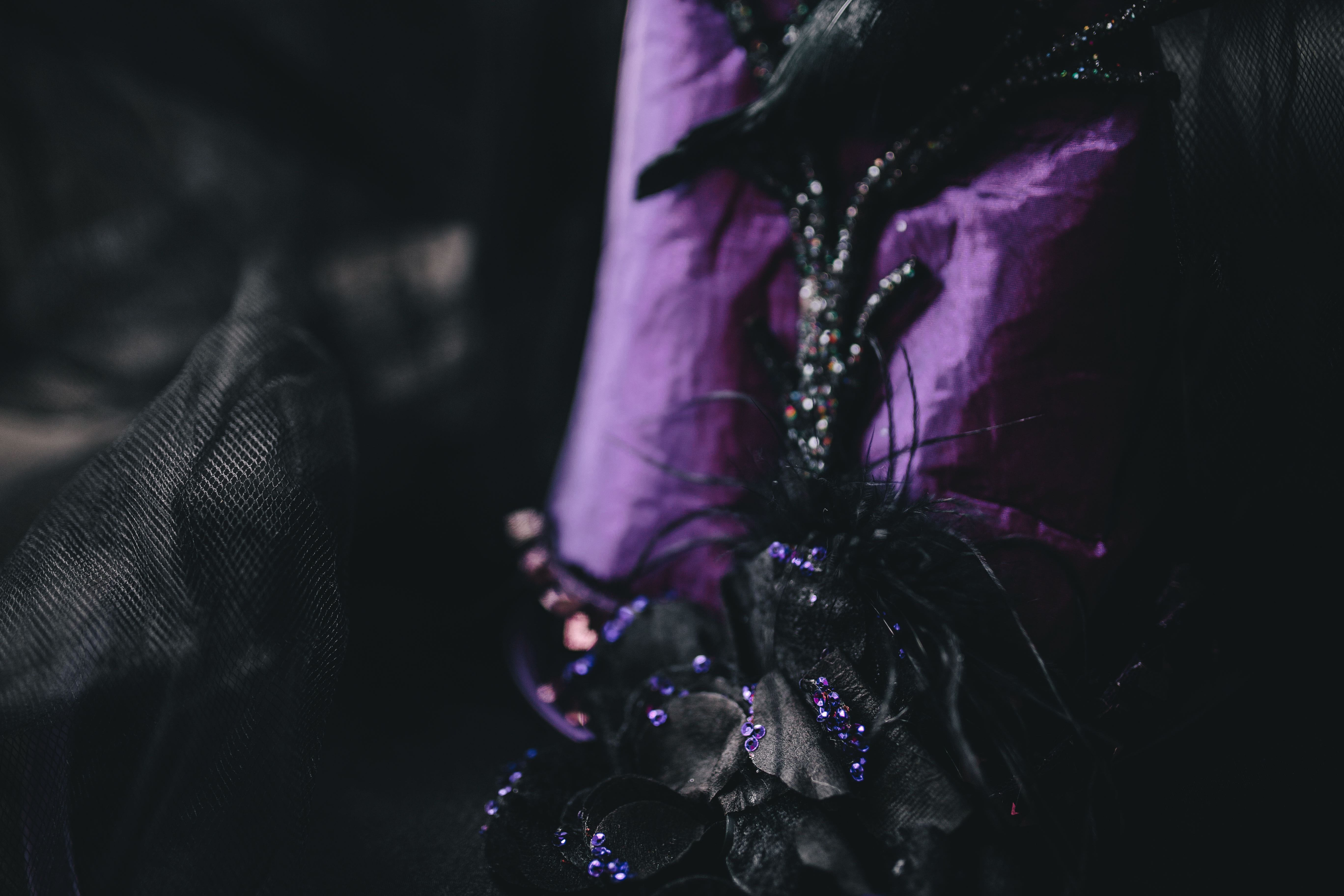 autumn, focus on foreground, leisure activity, selective focus, spooky, women, skull, lifestyles, plant, one person, close-up, horror, real people, nature, HD Wallpaper