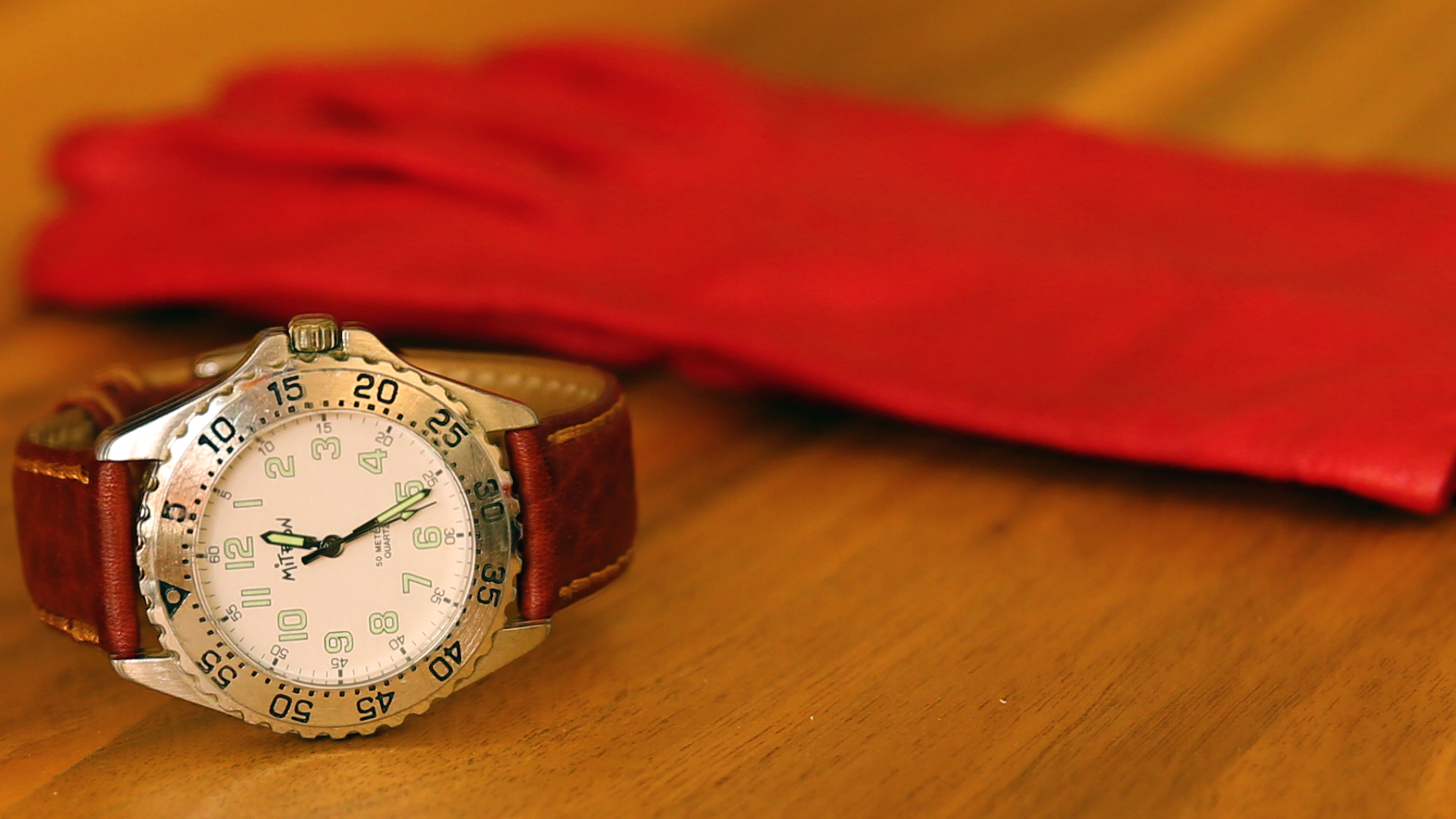single object, history, ornate, gold colored, the past, clock, 5K, no people, table, wood - material, packshot, brown, close-up, wood board, religion, HD Wallpaper