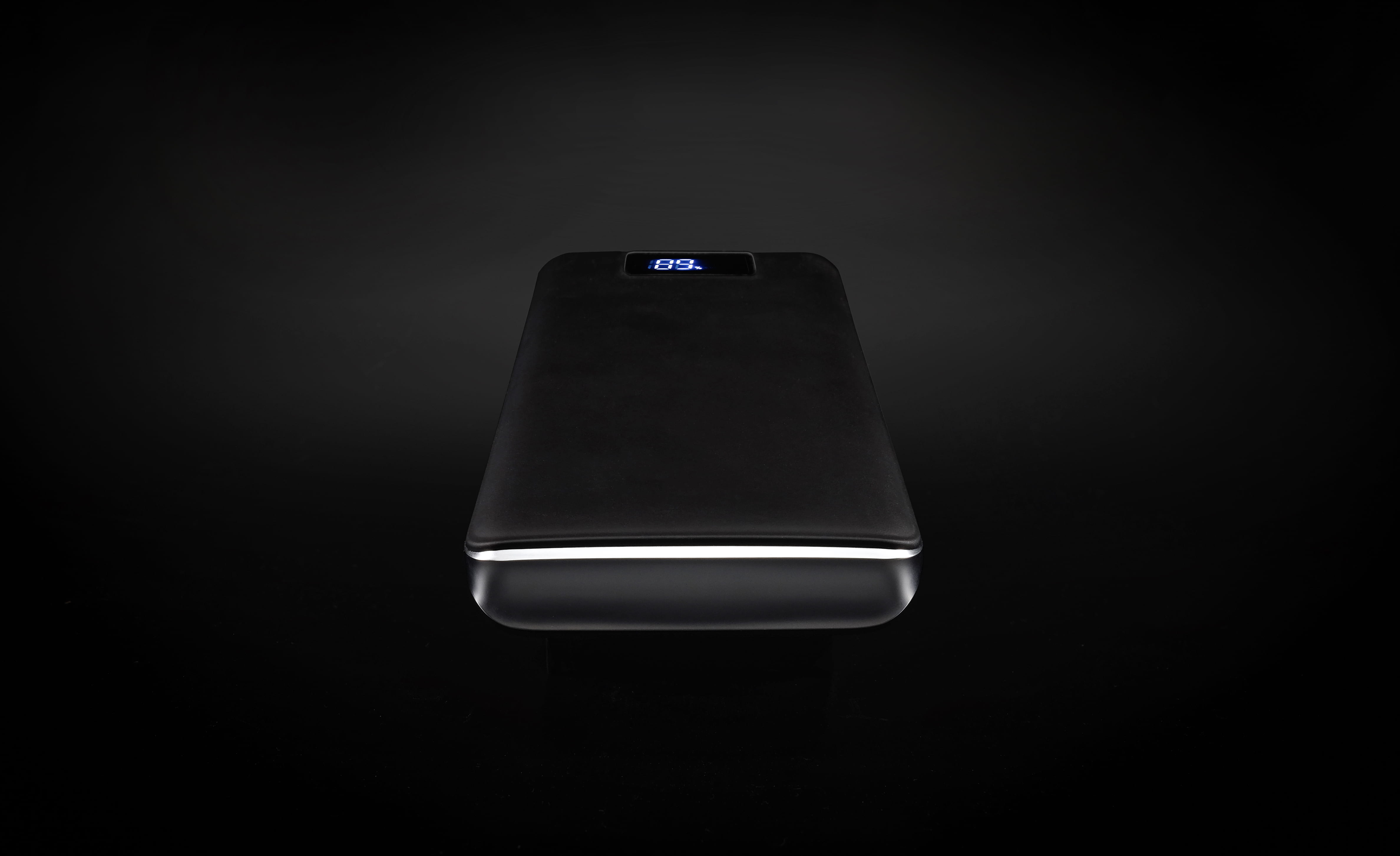 wireless technology, communication, chrome, technology, display, no people, dark, digital, symmetry, product, single object, studio shot, close-up, minimal, HD Wallpaper