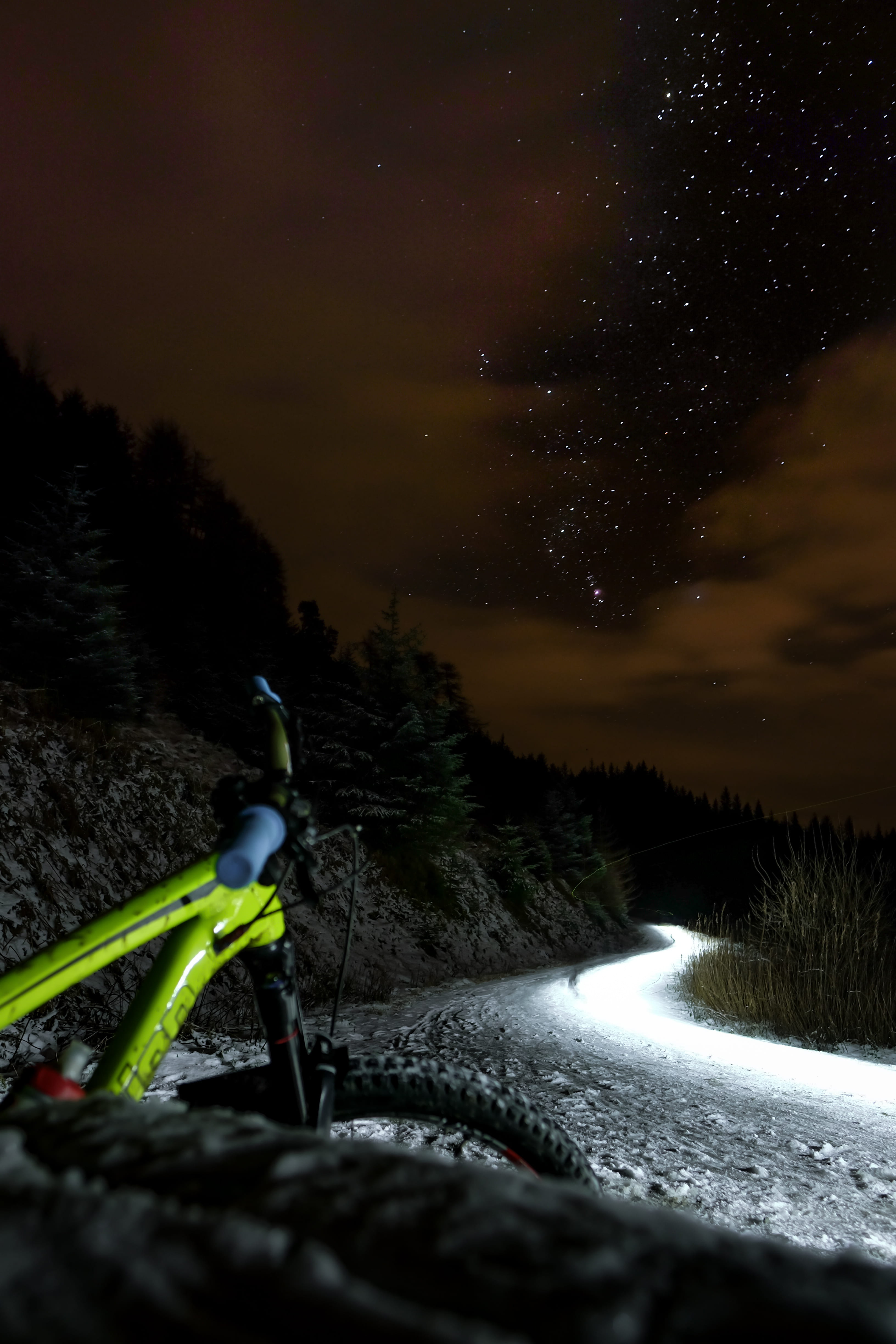 plant, 4K, beside, sky, mountain, bike, tail, photography, bicycle, road, space, field, snow, land, night, landscape, black, outdoors, mountain bike, nature, Phone HD Wallpaper
