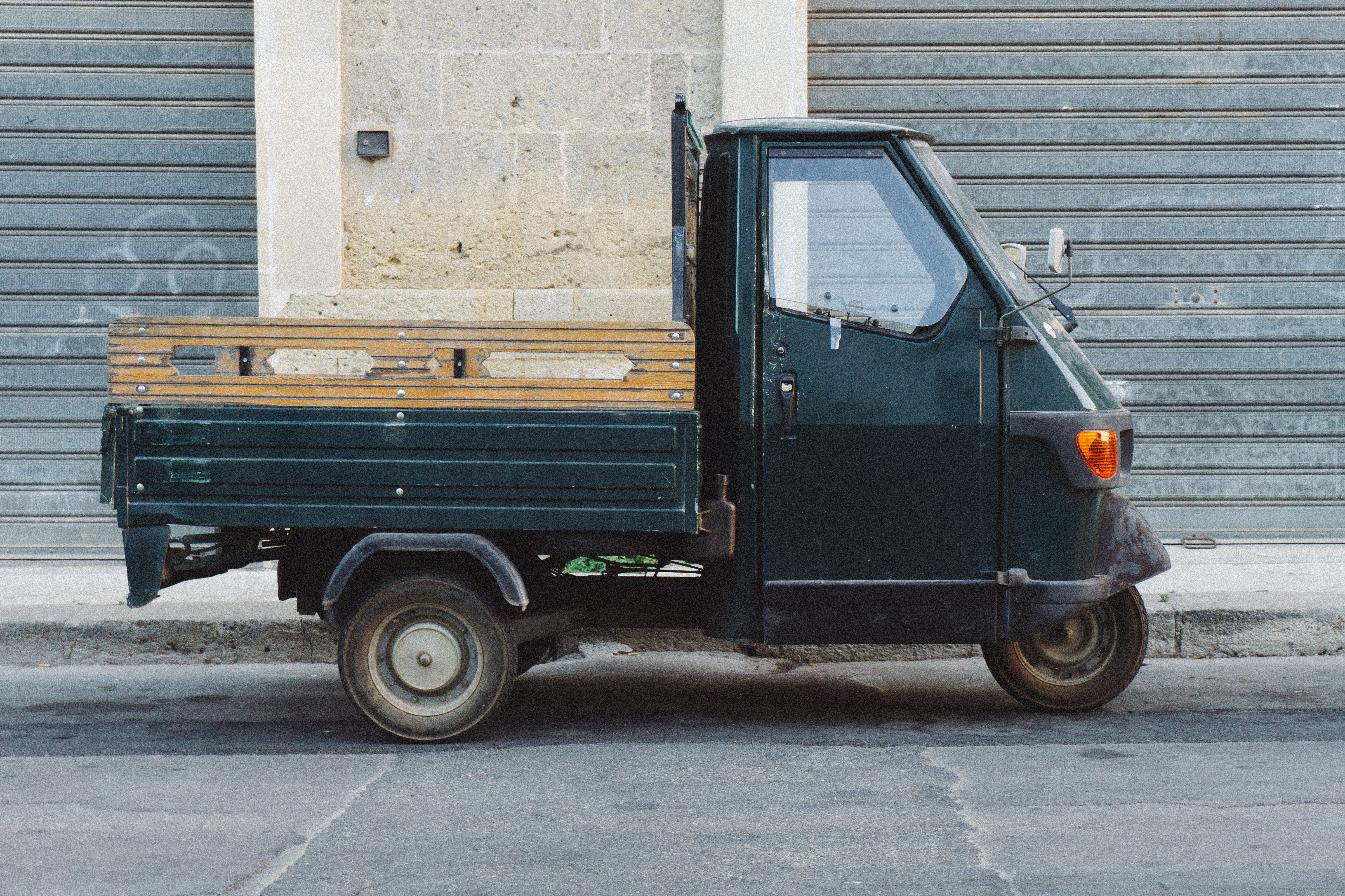 south, architecture, south italy, truck, mode of transportation, car, ape, italy, journey, street, building exterior, land vehicle, building, wheel, apulia, HD Wallpaper