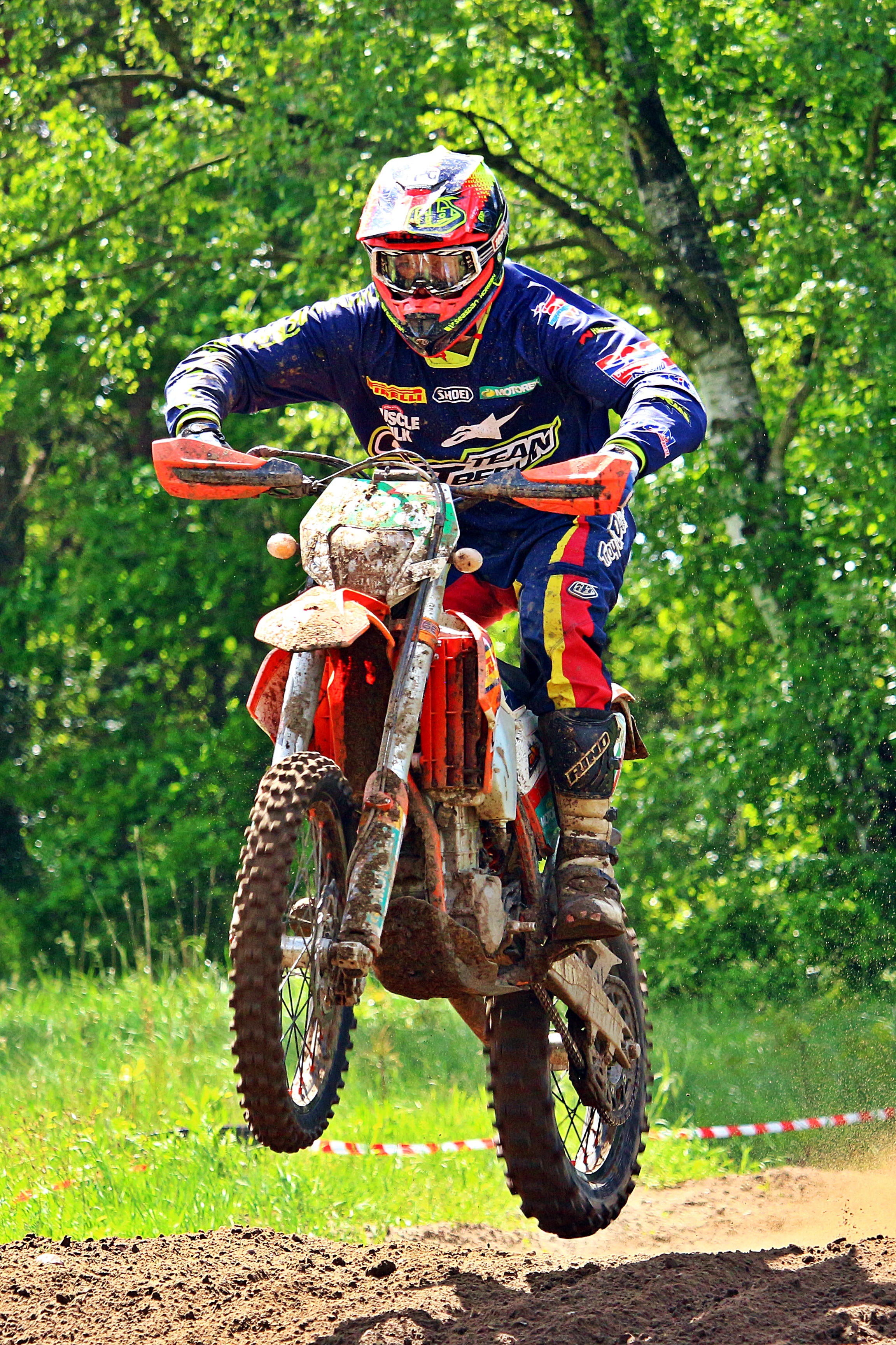 ride, athletes, nature, cross, sand, skill, full length, motorcycle sport, extreme sports, motocross, mud, dirt, crash helmet, jump, dirtbike, day, race, Phone HD Wallpaper