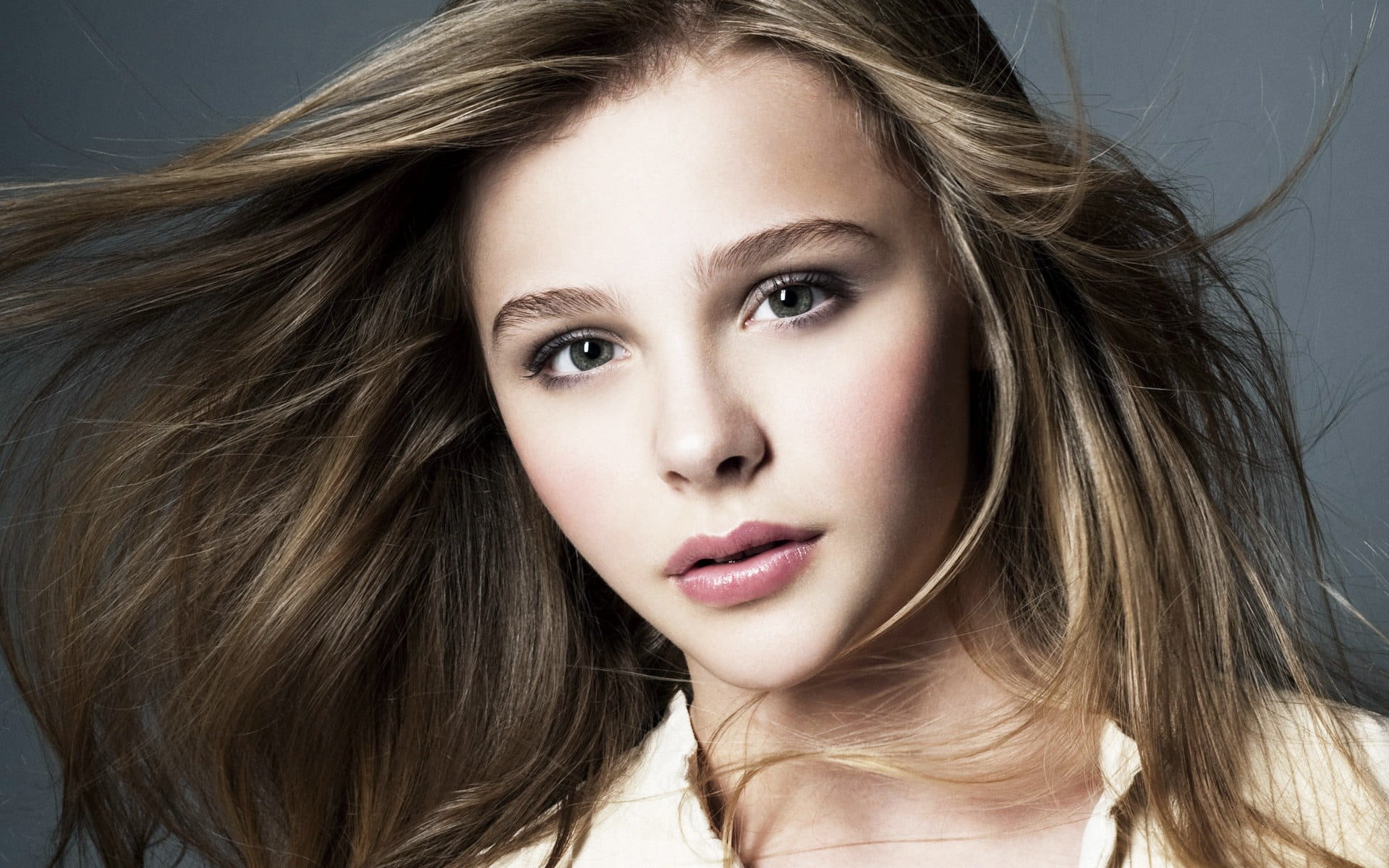 beautiful woman, face, wind, headshot, body part, makeup, make-up, human hair, hairstyle, beauty, young adult, blonde, long hair, fashion, young women, HD Wallpaper