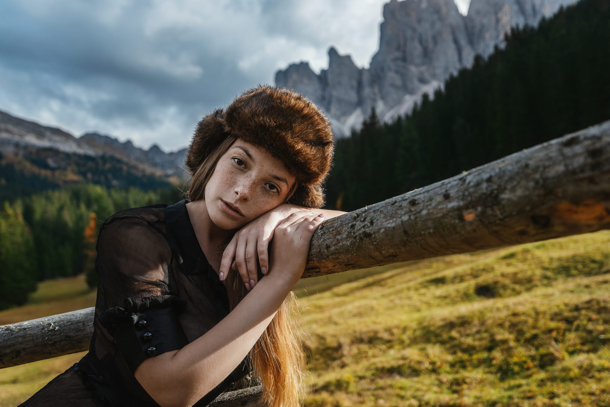 long hair, fur cap, women outdoors, women, mountains, Olga Kobzar, forest, 1080P, blonde, trees, Tatiana Mertsalova, HD Wallpaper