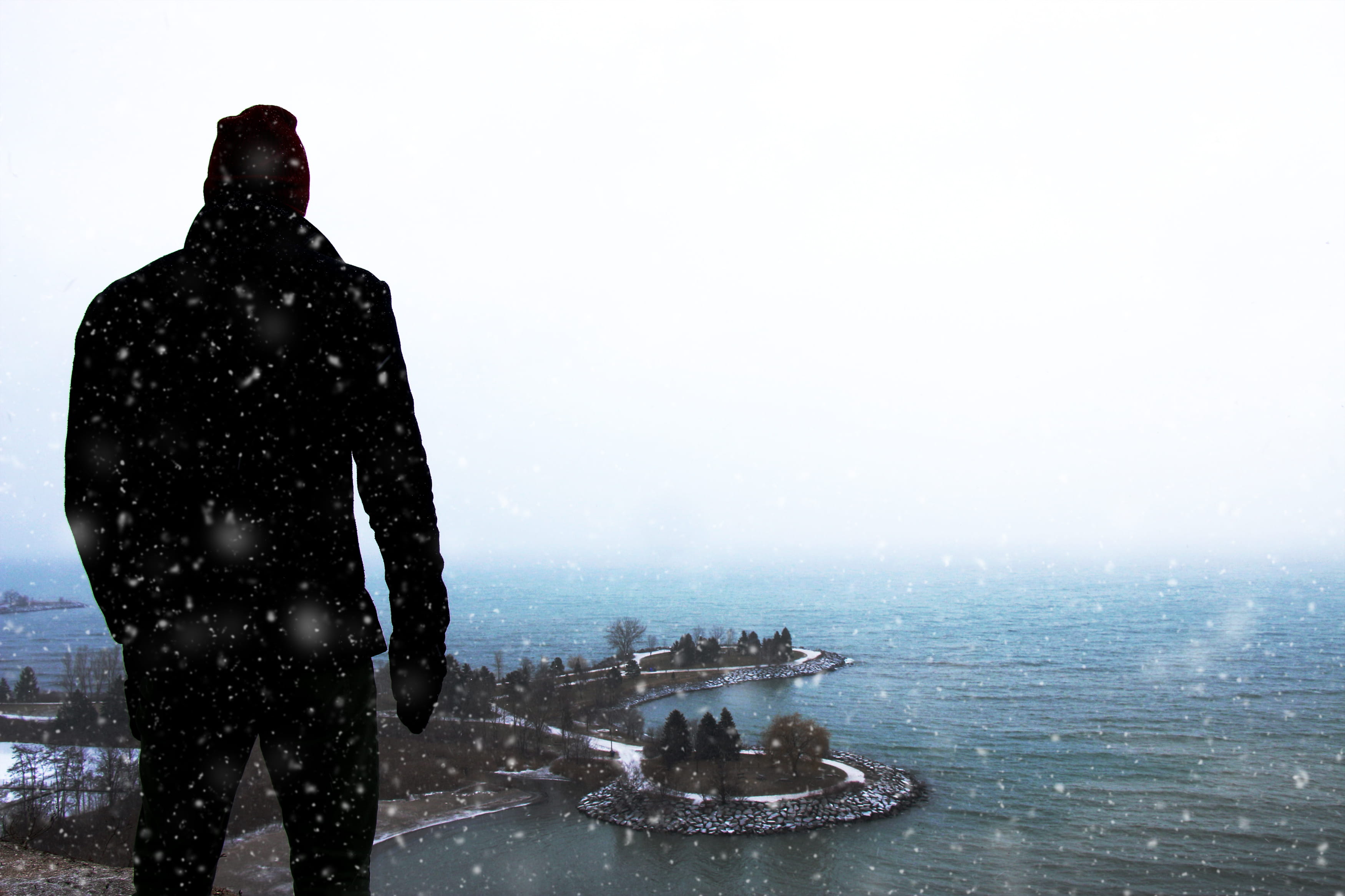 rain, wet, copy space, real people, cityscape, canada, winter, bluffs, fog, standing, full length, cold temperature, lifestyles, island, one person, snowing, HD Wallpaper