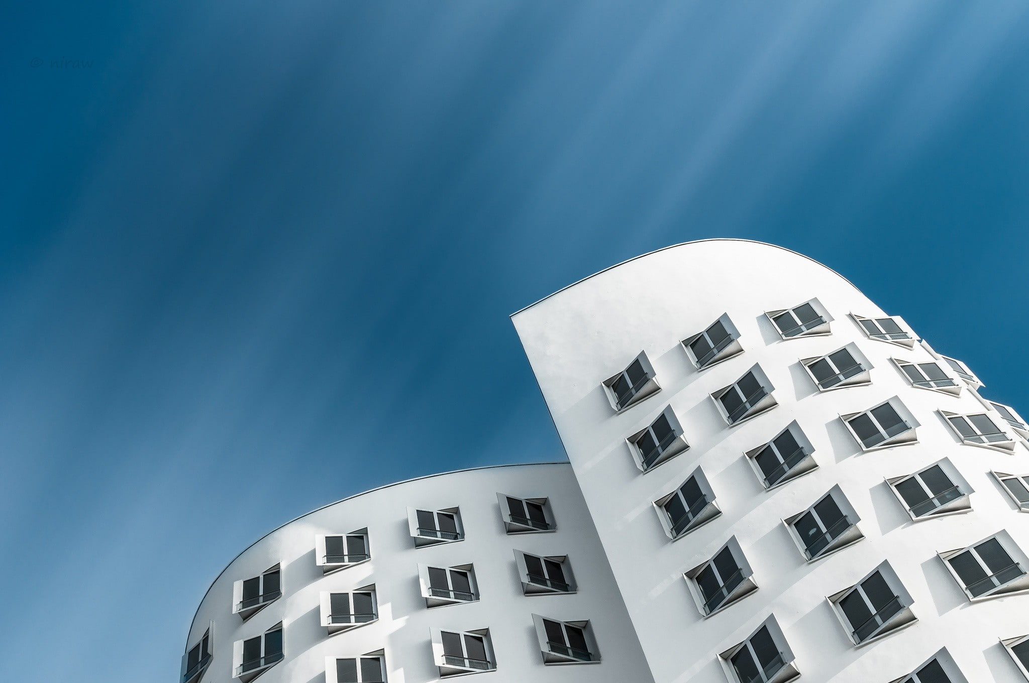 no people, white color, office building exterior, nature, building, clear sky, low angle view, sky, city, built structure, apartment, Düsseldorf, architecture, HD Wallpaper