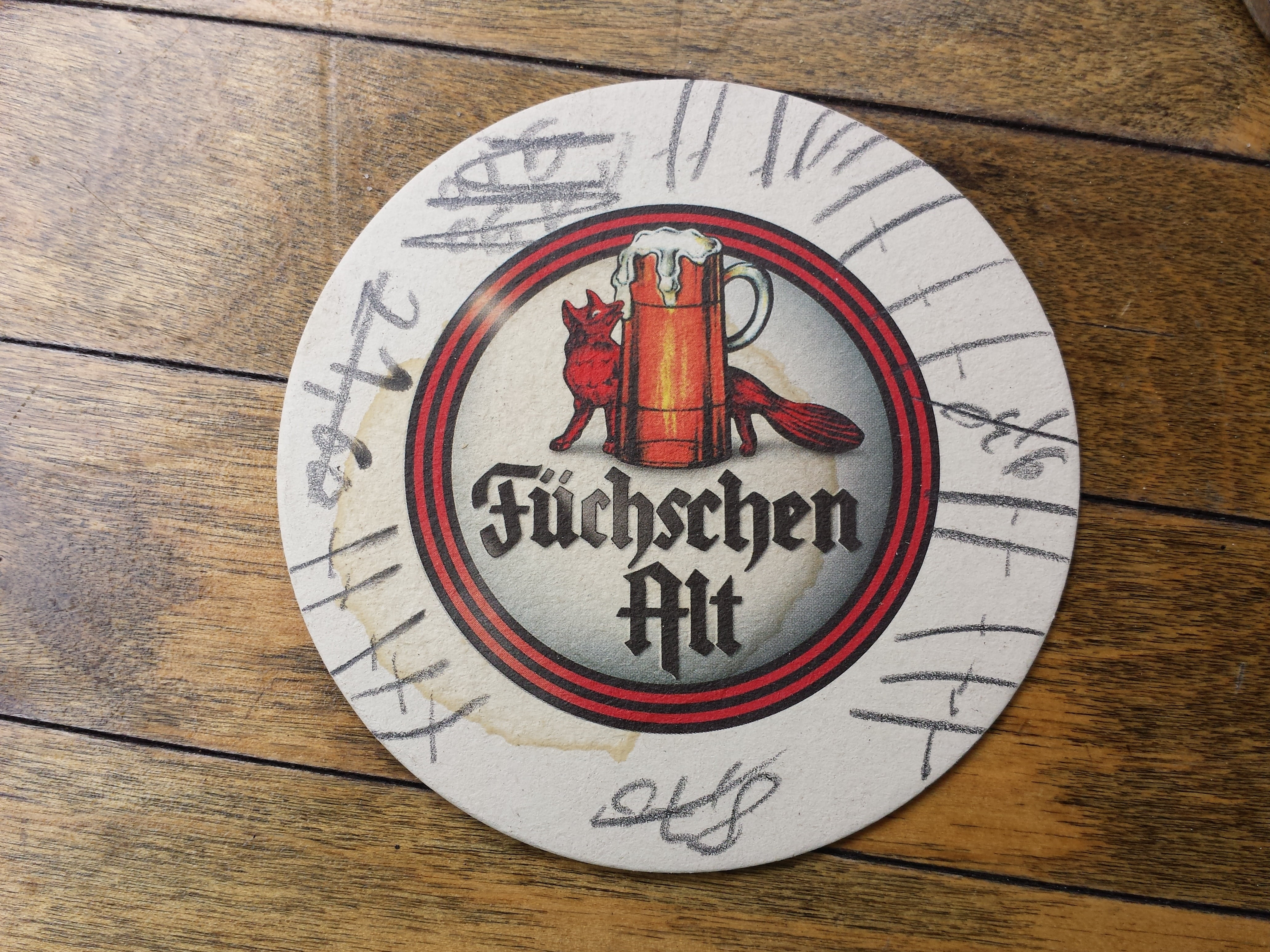 füchschen, communication, strokes, single object, wood - material, wood, day, art and craft, altbier, indoors, shape, thirst, 4K, western script, düsseldorf, HD Wallpaper