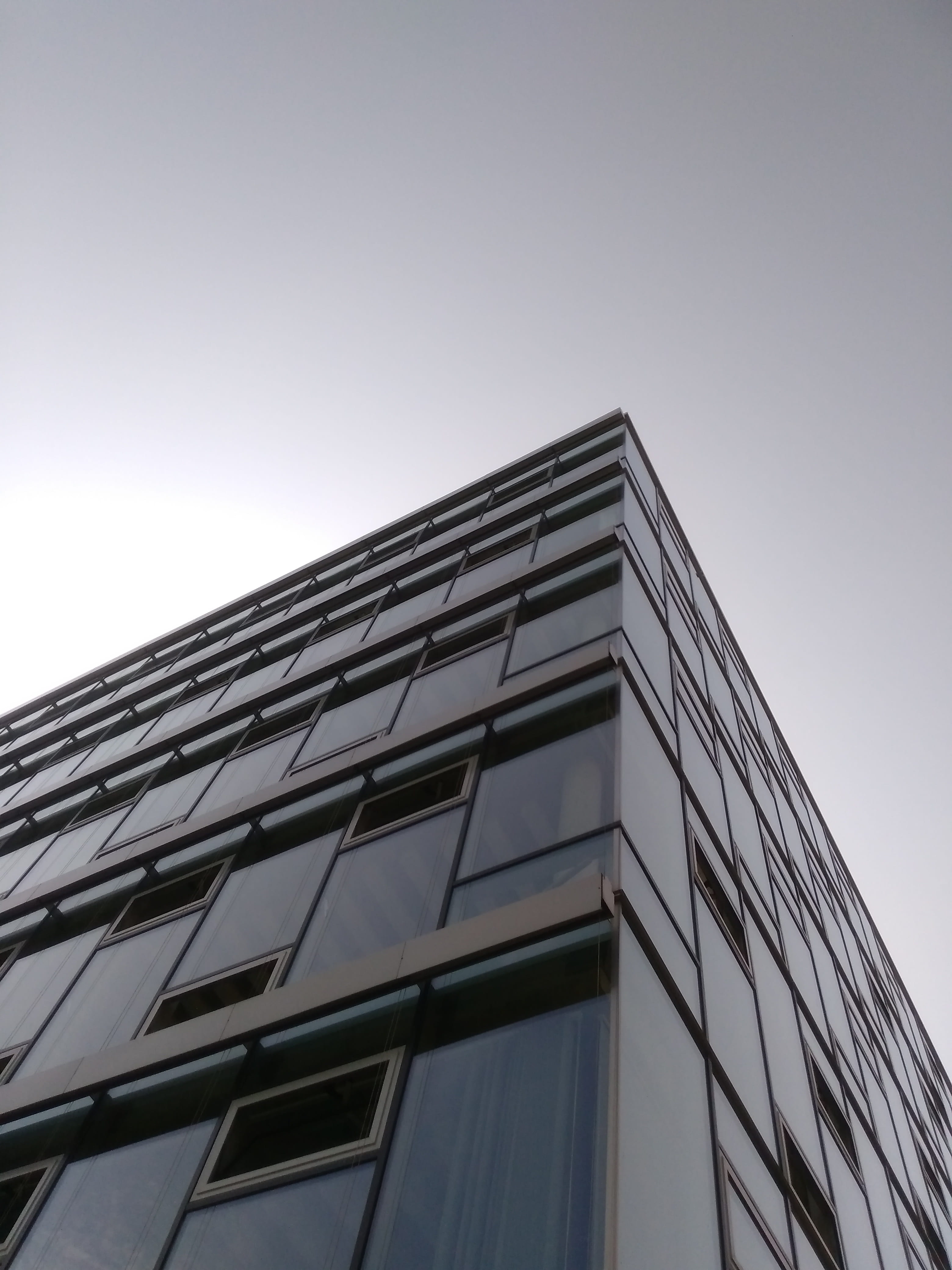block, 4K, tall - high, day, no people, building exterior, future, school, business, zukunft, marketing, architecture, office building exterior, outdoors, Phone HD Wallpaper