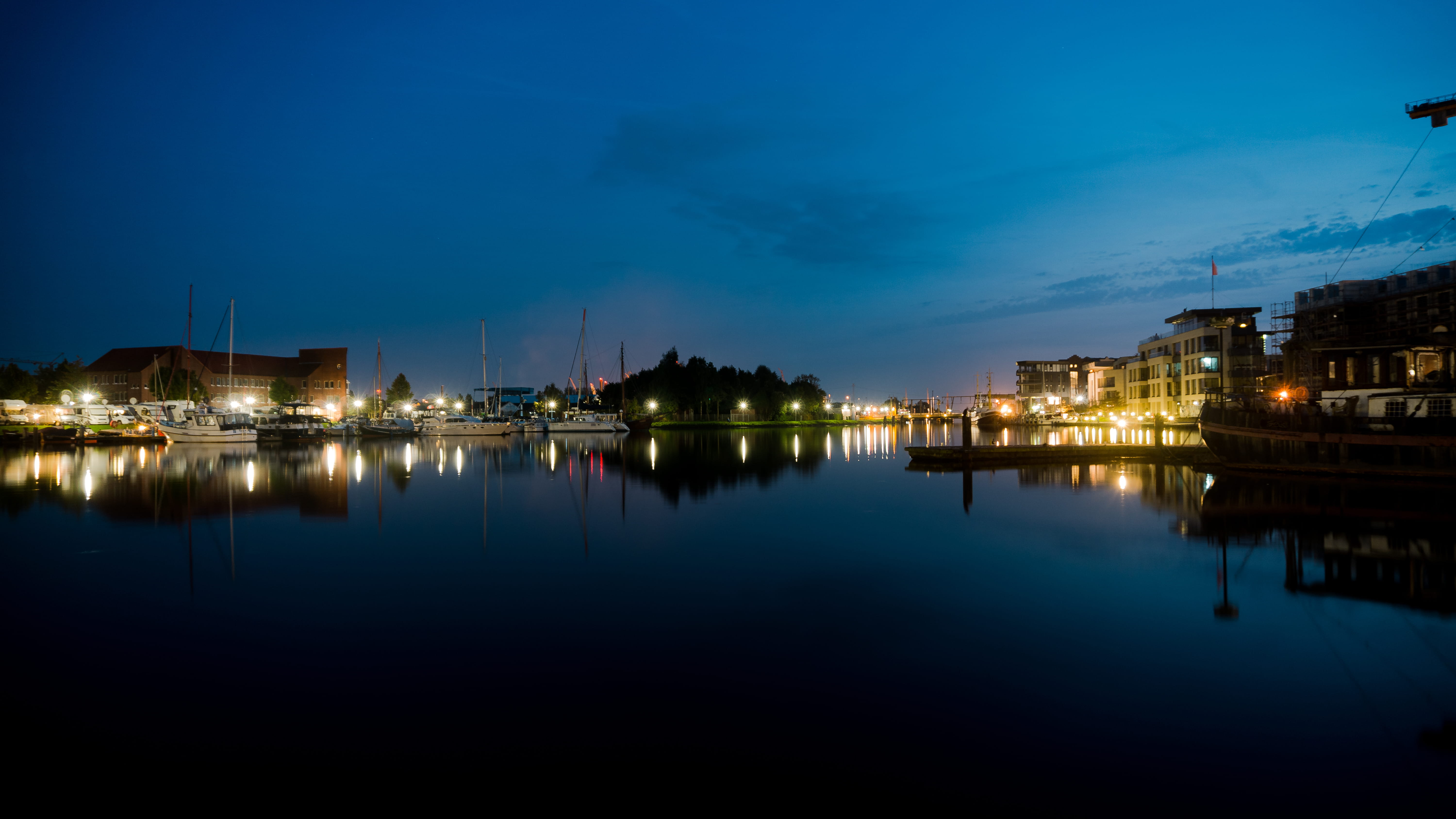 germany, building, dusk, water, no people, nachtaufnahme, harbour, illuminated, lights, delft, residential district, sky, nigjtshot, lake, schiff, emden, HD Wallpaper