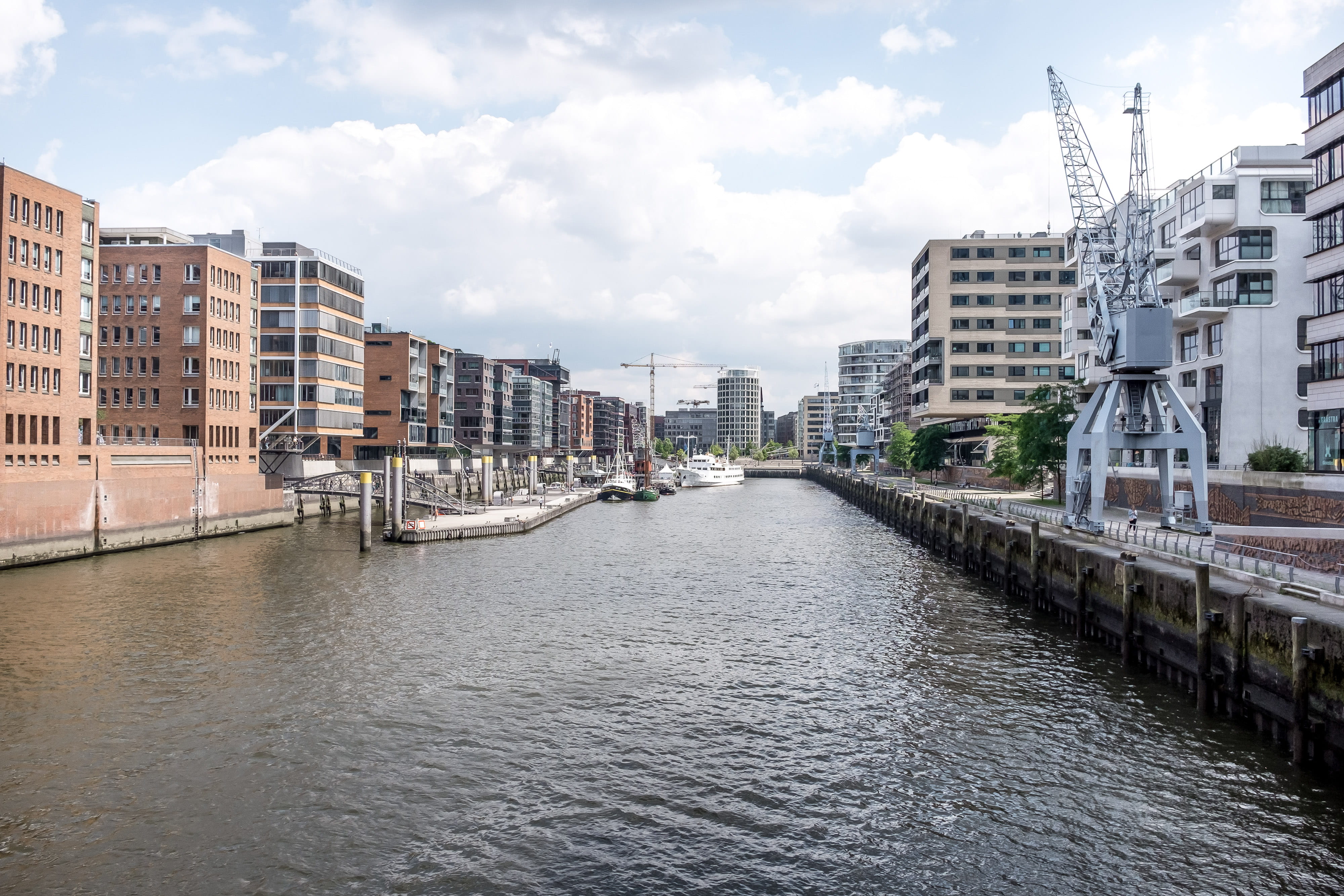 nature, business, condo, hanseatic, hafencity, eU, skyscraper, cloud - sky, no people, boats, built structure, sky, urban, bridge - man made structure, HD Wallpaper