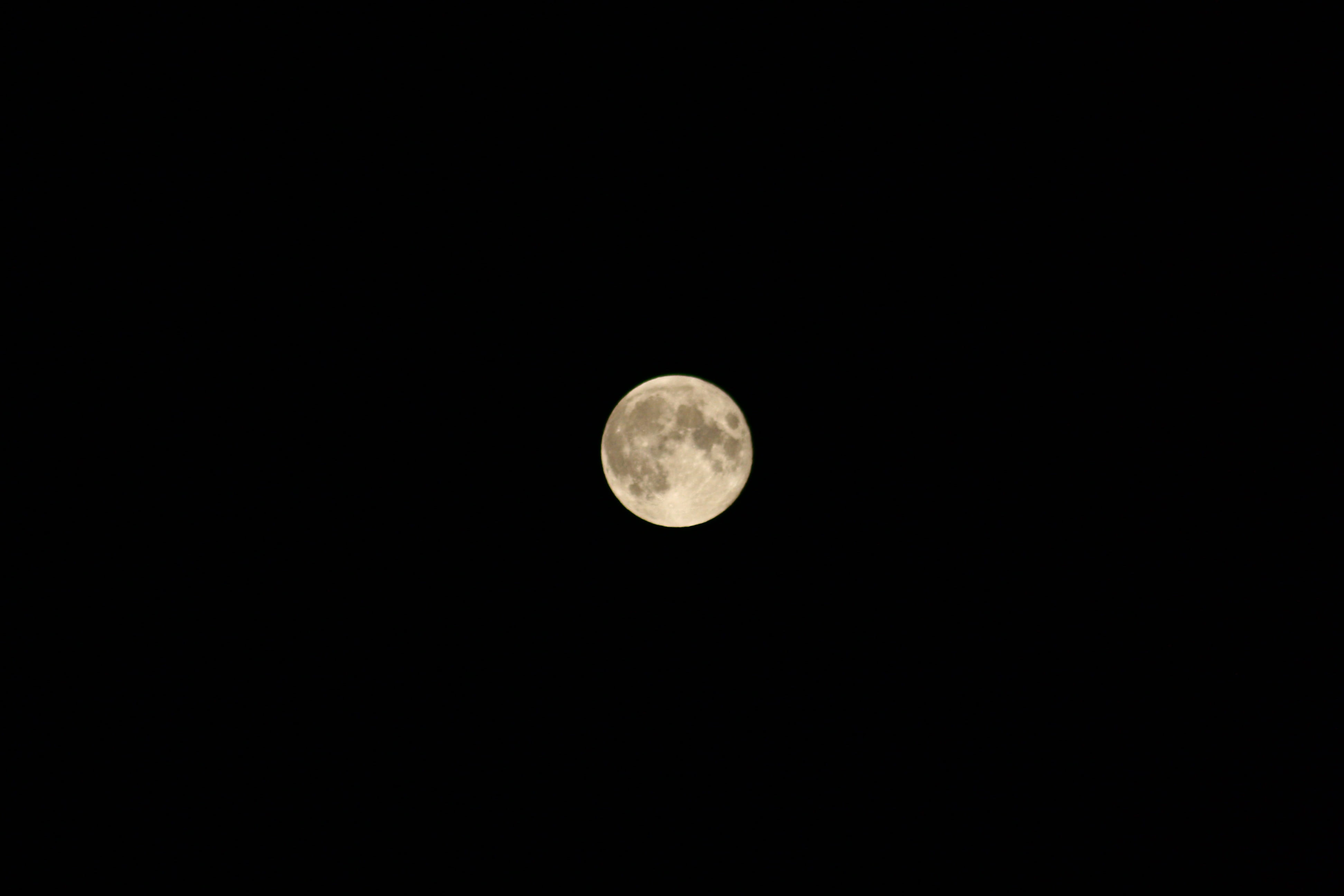 full moon, space, nacht, moon, scenics - nature, tranquil scene, planetary moon, clear sky, idyllic, beauty in nature, astrology, low angle view, no people, HD Wallpaper