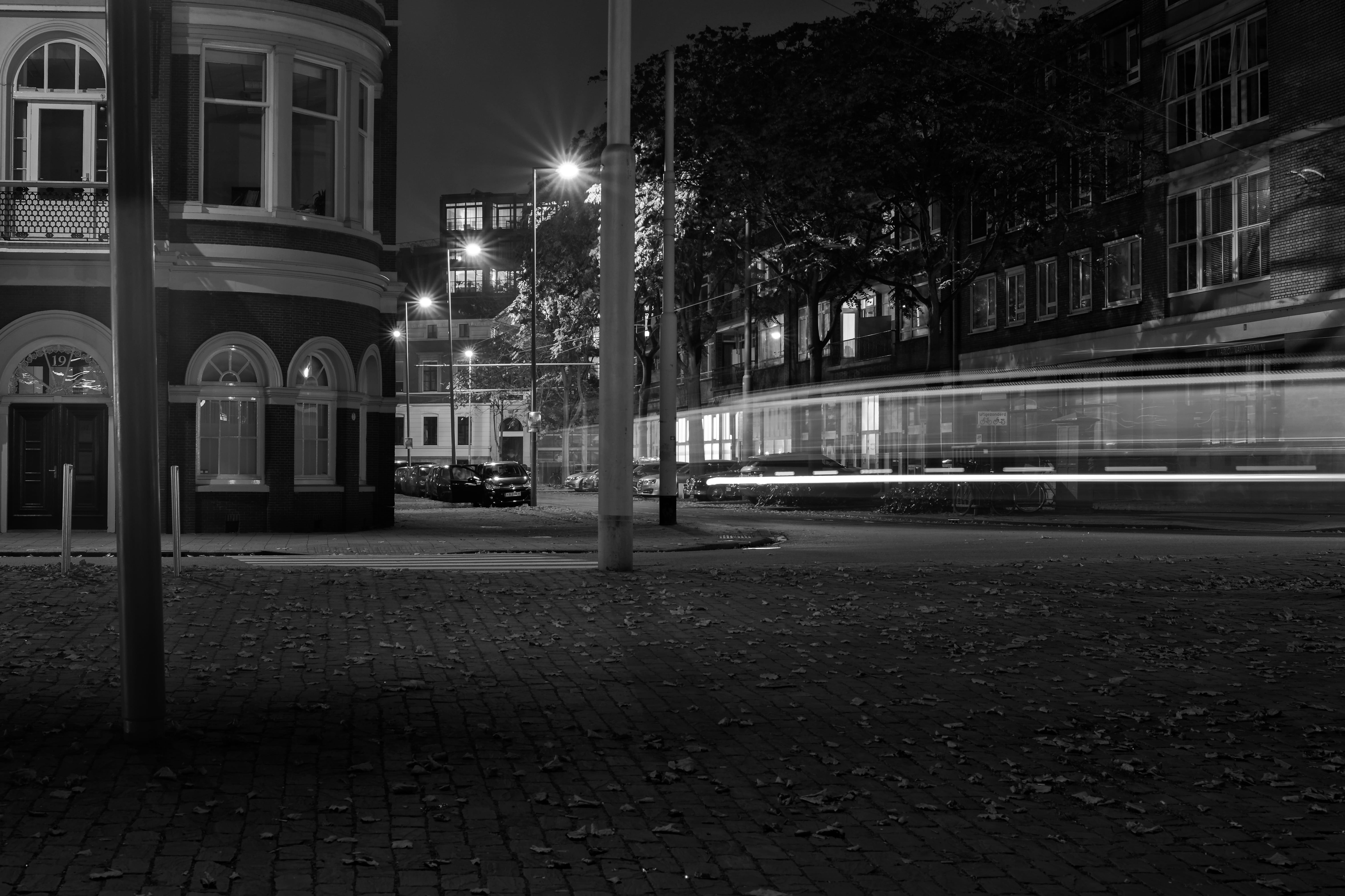 blurred motion, transportation, outdoors, 5K, night, illuminated, nacht, netherlands, city street, wit, architecture, lighting equipment, residential district, HD Wallpaper