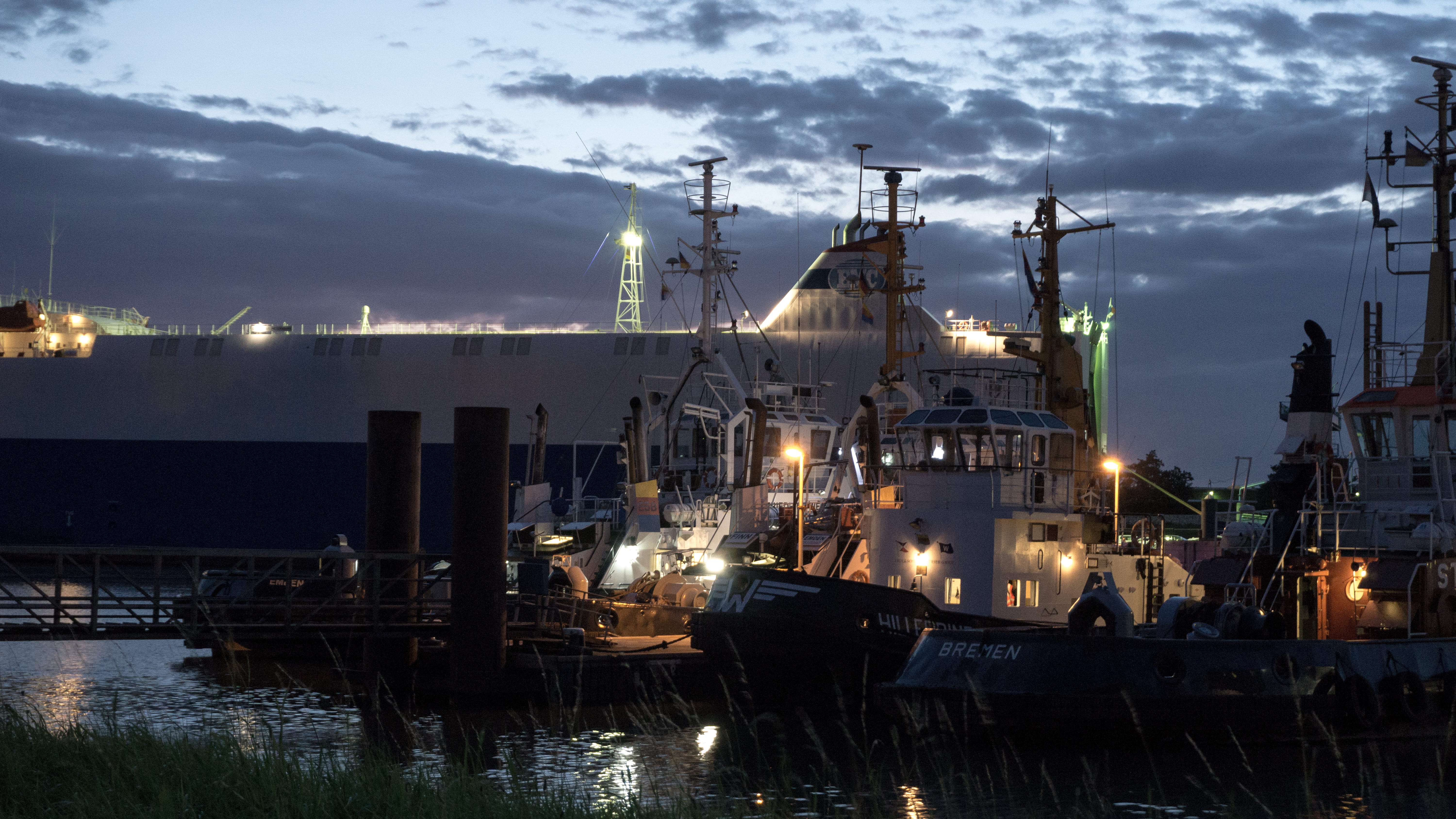 ship, dusk, nacht, belichtung, transportation, sky, emden, nautical vessel, air pollution, pollution, schiffe, environmental issues, built structure, no people, HD Wallpaper