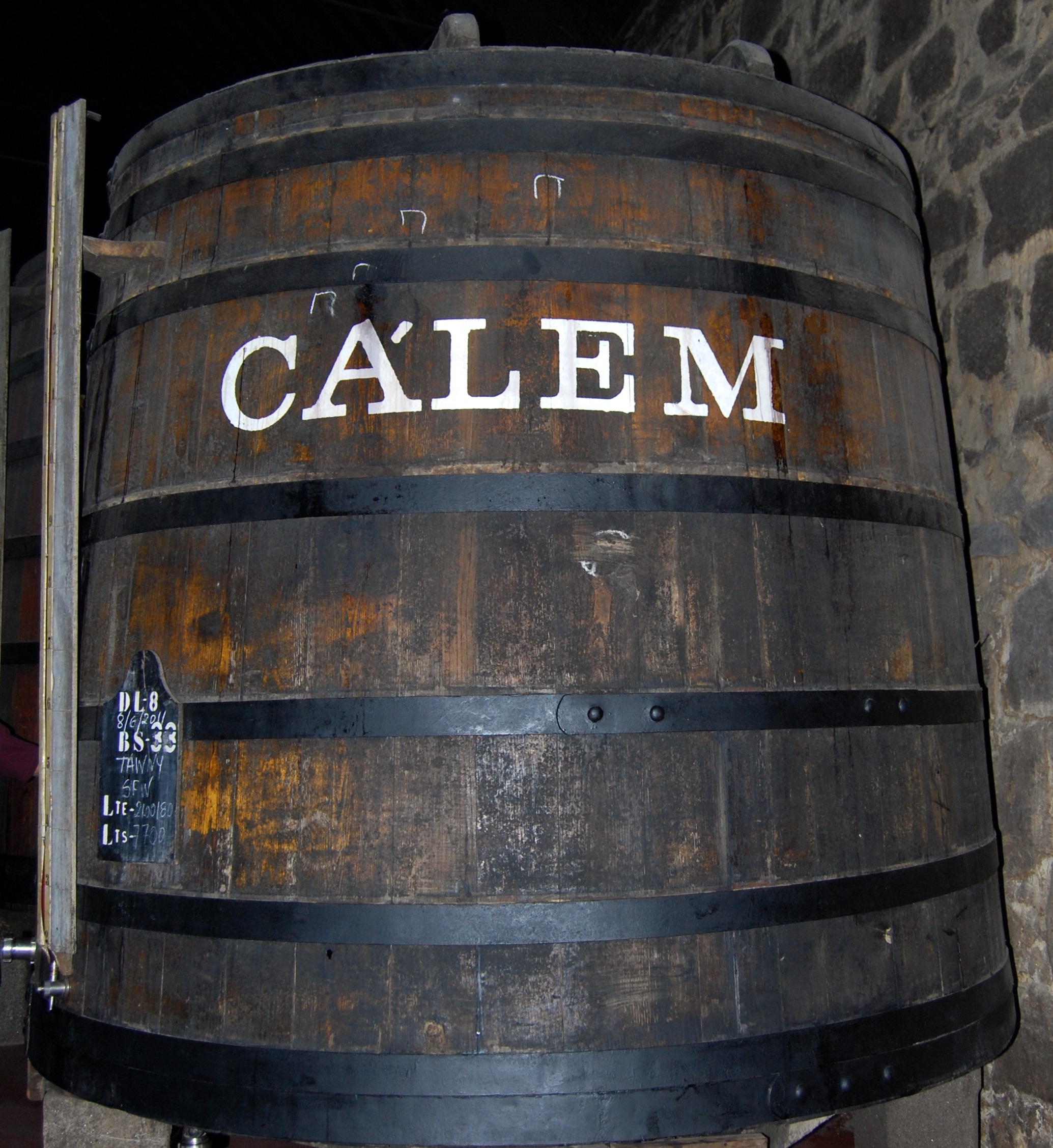 close-up, outdoors, sign, rusty, wine, capital letter, calem, text, information, no people, portugal, old, tino, information sign, cylinder, western script, Phone HD Wallpaper