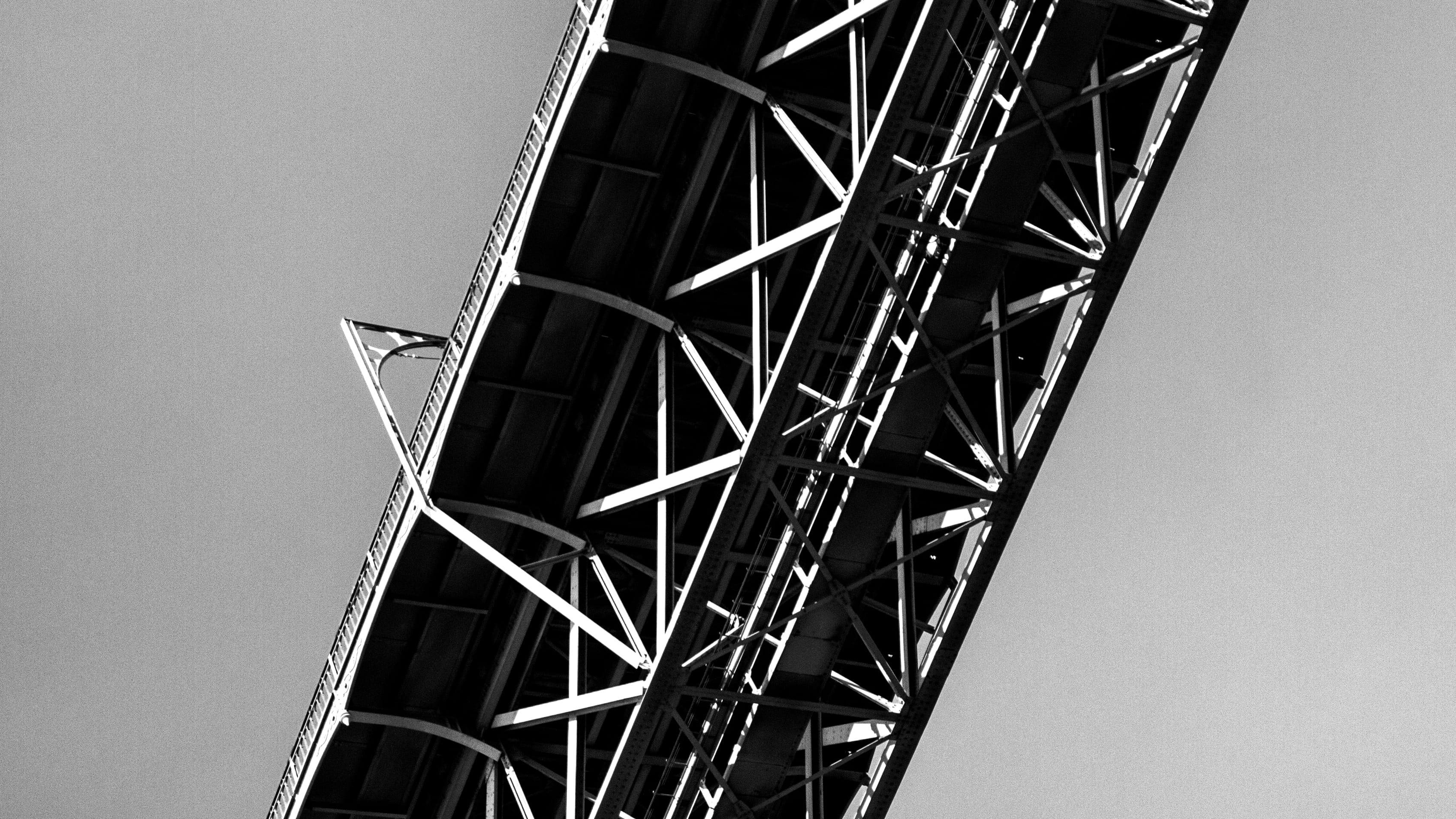 tall - high, oporto, girder, sky, no people, geometric shape, alloy, portugal, outdoors, steel, built structure, nature, street, connection, don luis i, HD Wallpaper