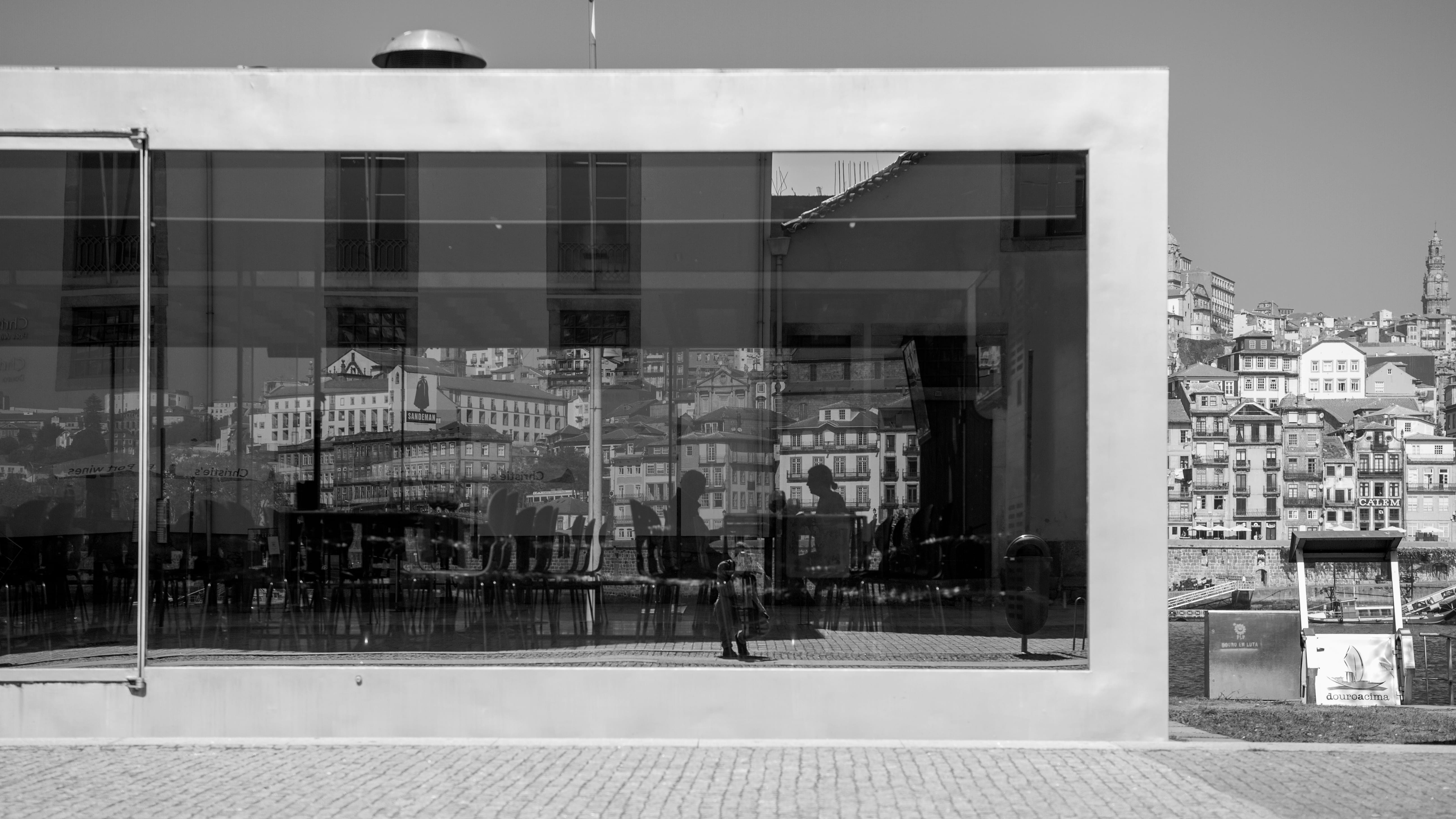 porto, sunlight, building, couple, shadows, transparent, residential district, no people, 5K, store, building exterior, oporto, portugal, reflection, outdoors, HD Wallpaper