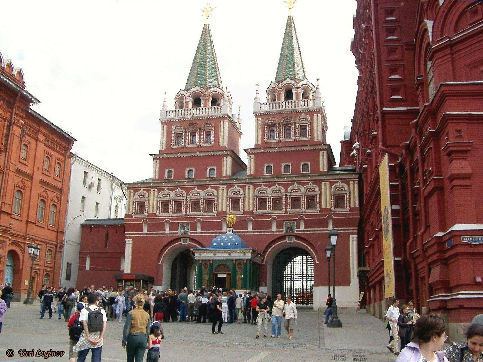 history, architecture, large group of people, building exterior, crowd, built structure, arch, the past, religion, women, moscow, tourism, 1080P, moskva, HD Wallpaper