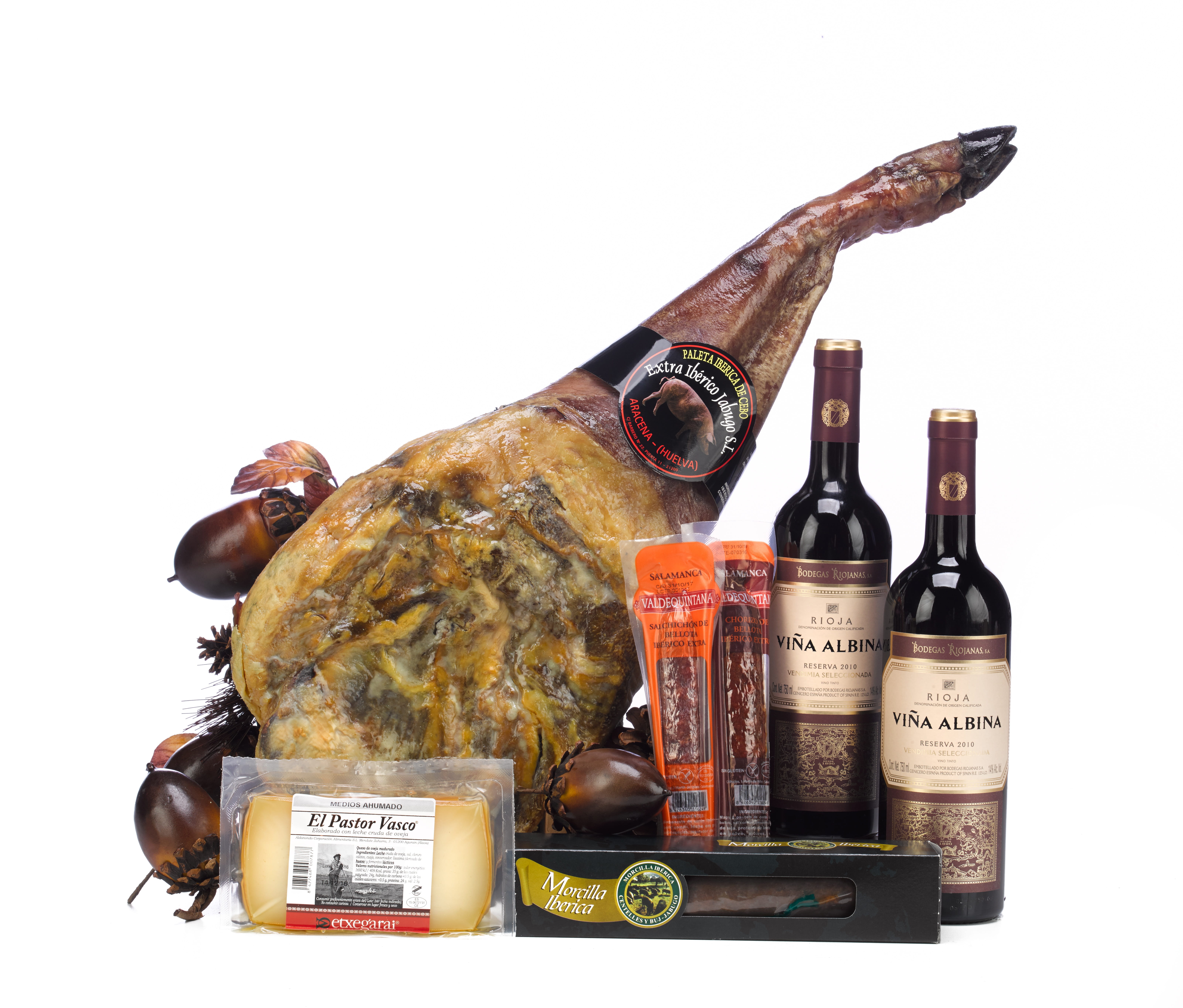 bottle, drink, close-up, alcohol, white background, gastronomy, batch ham, cut out, food and drink, give away, container, studio shot, christmas, wine bottle, HD Wallpaper