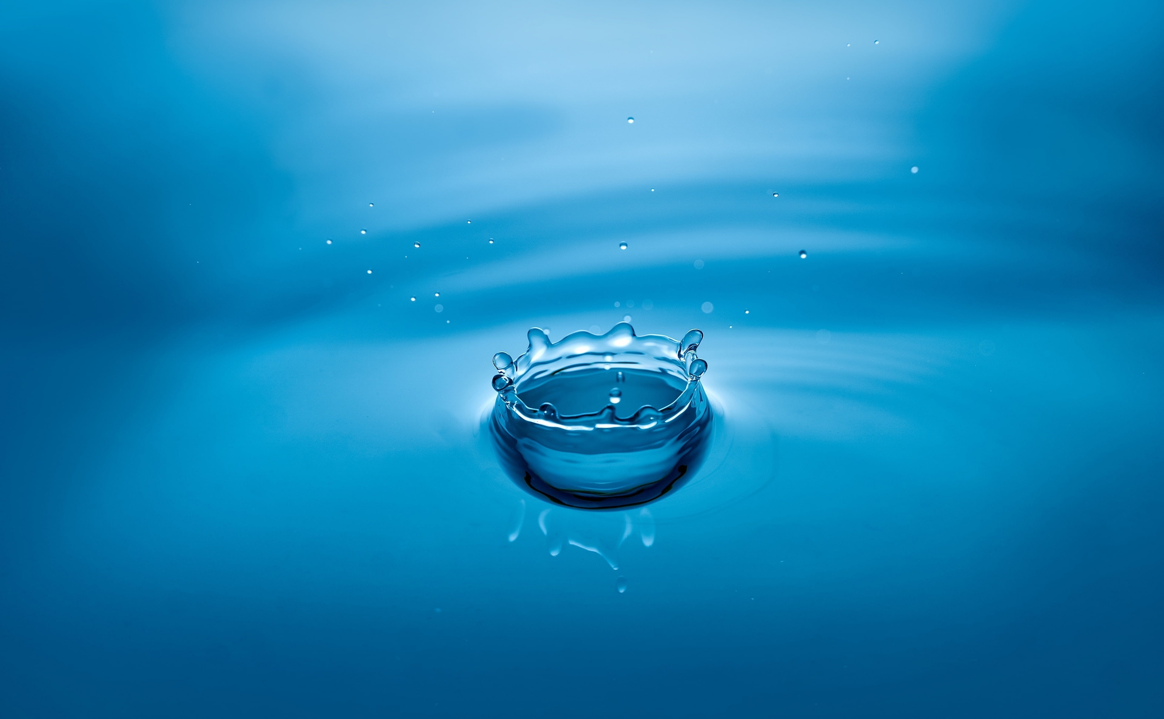 purity, Color, Impact, close-up, no people, seethrough, blue background, WaterDrop, motion, droplet, Pure, sea, high-speed photography, Transparent, high angle view, HD Wallpaper
