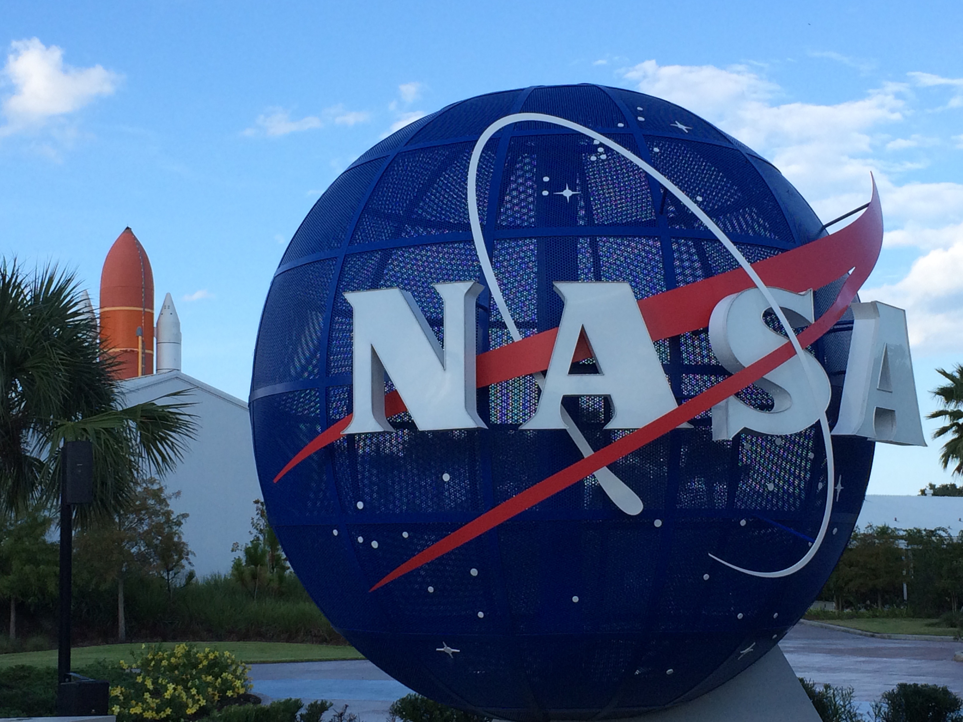 blue, sky, safety, outdoors, mode of transportation, day, nature, built structure, architecture, cape canaveral, space travel, 2K, communication, no people, HD Wallpaper