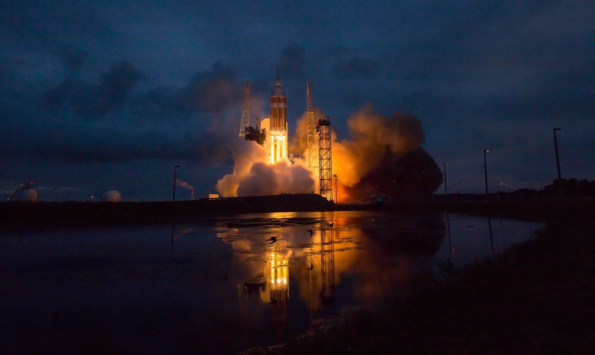 cloud - sky, vehicle, water, fuel and power generation, exploration, 1080P, nasa, illuminated, mission, environment, air pollution, reflection, launch, HD Wallpaper