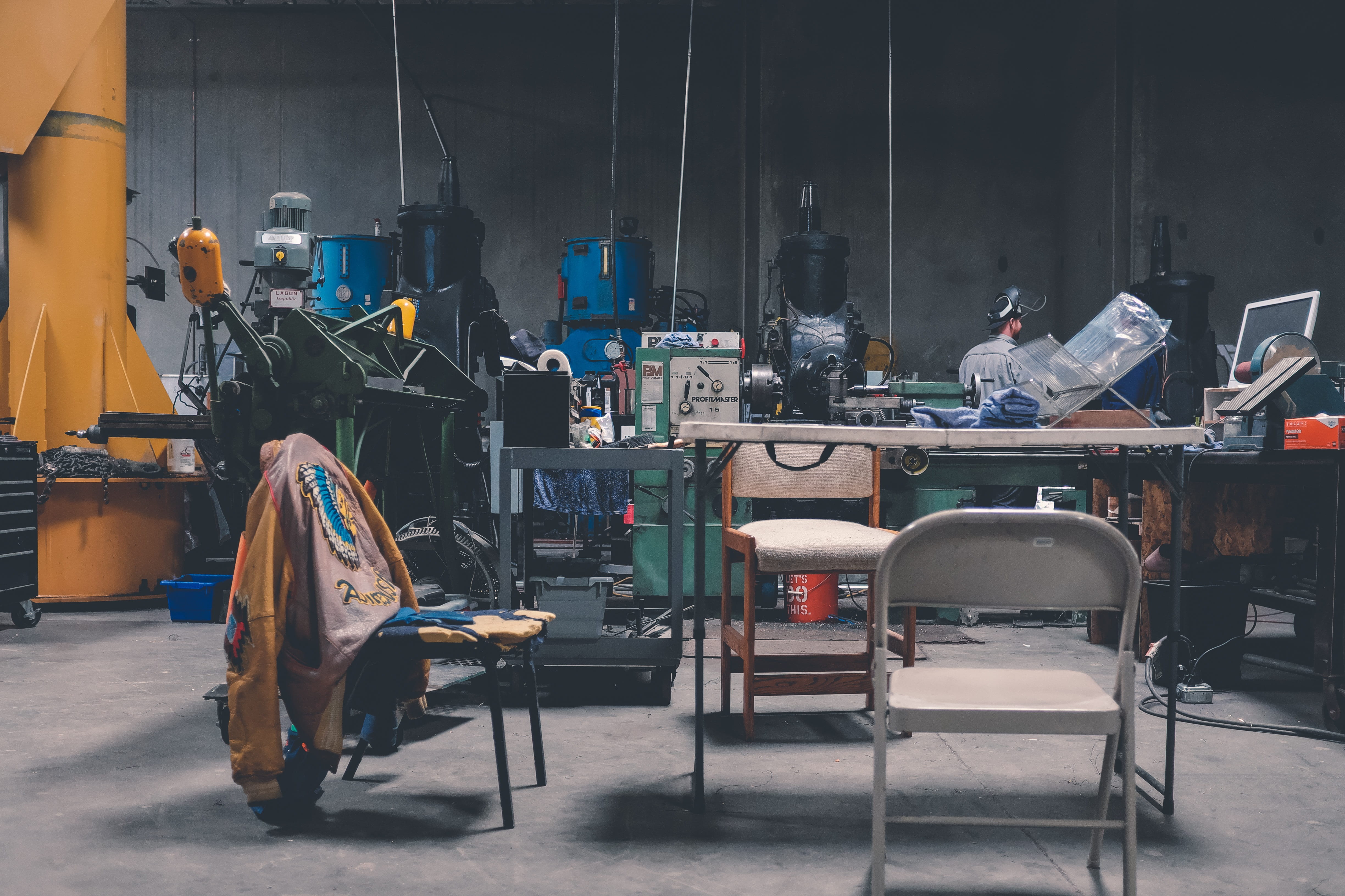 seat, tools, items, leather, business, 4K, activity, computer, chair, workshop, transportation, men, architecture, occupation, music, chairs, table, technology, HD Wallpaper