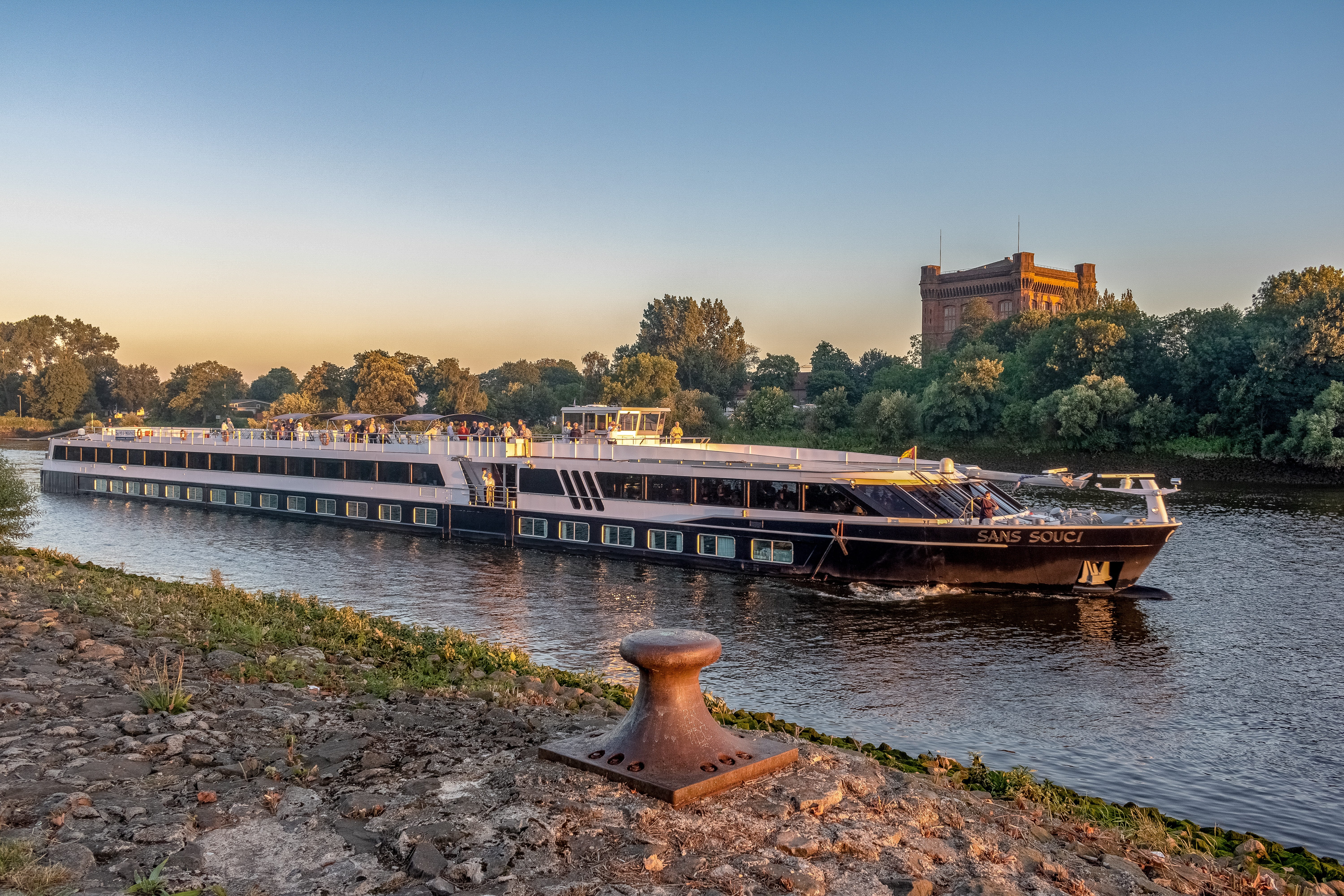 ms sans souci, bridge - man made structure, 5K, weser, bridge, river cruise ship, day, no people, building exterior, nautical vessel, transportation, tourism, HD Wallpaper