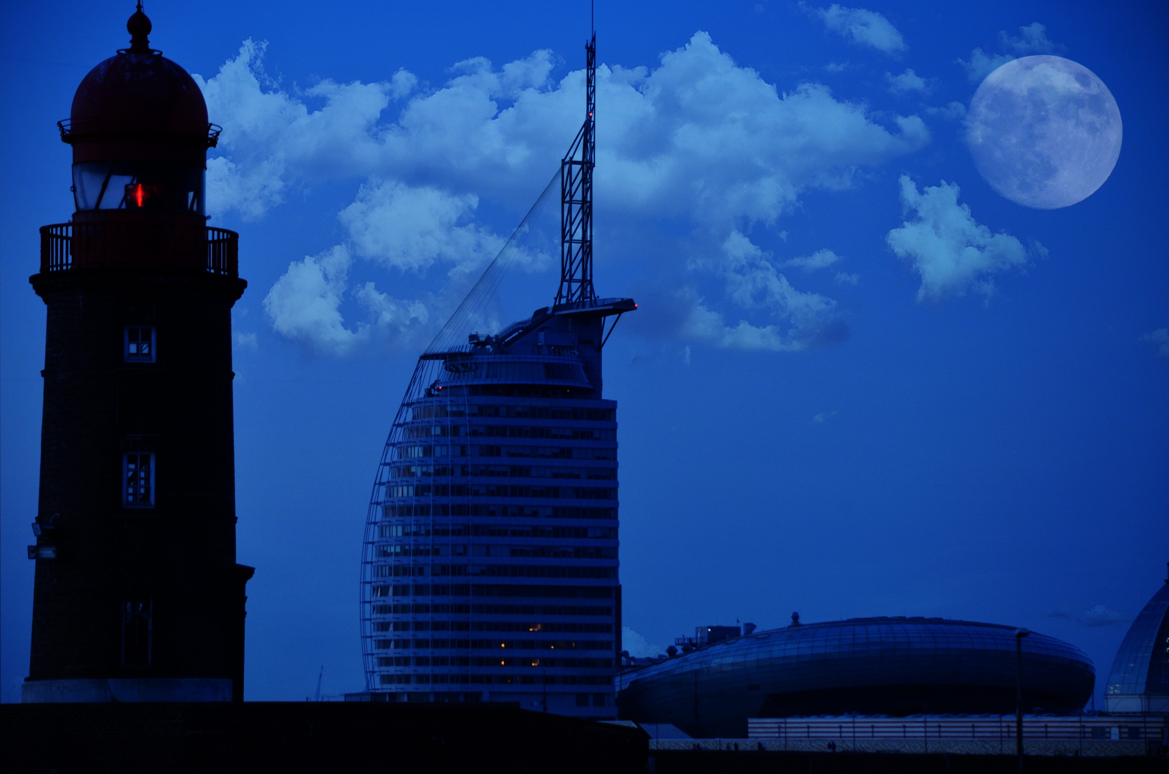4K, tourism, office building exterior, on the river weser, tower, clock, night, bremerhaven, outdoors, built structure, dusk, building, city, no people, HD Wallpaper