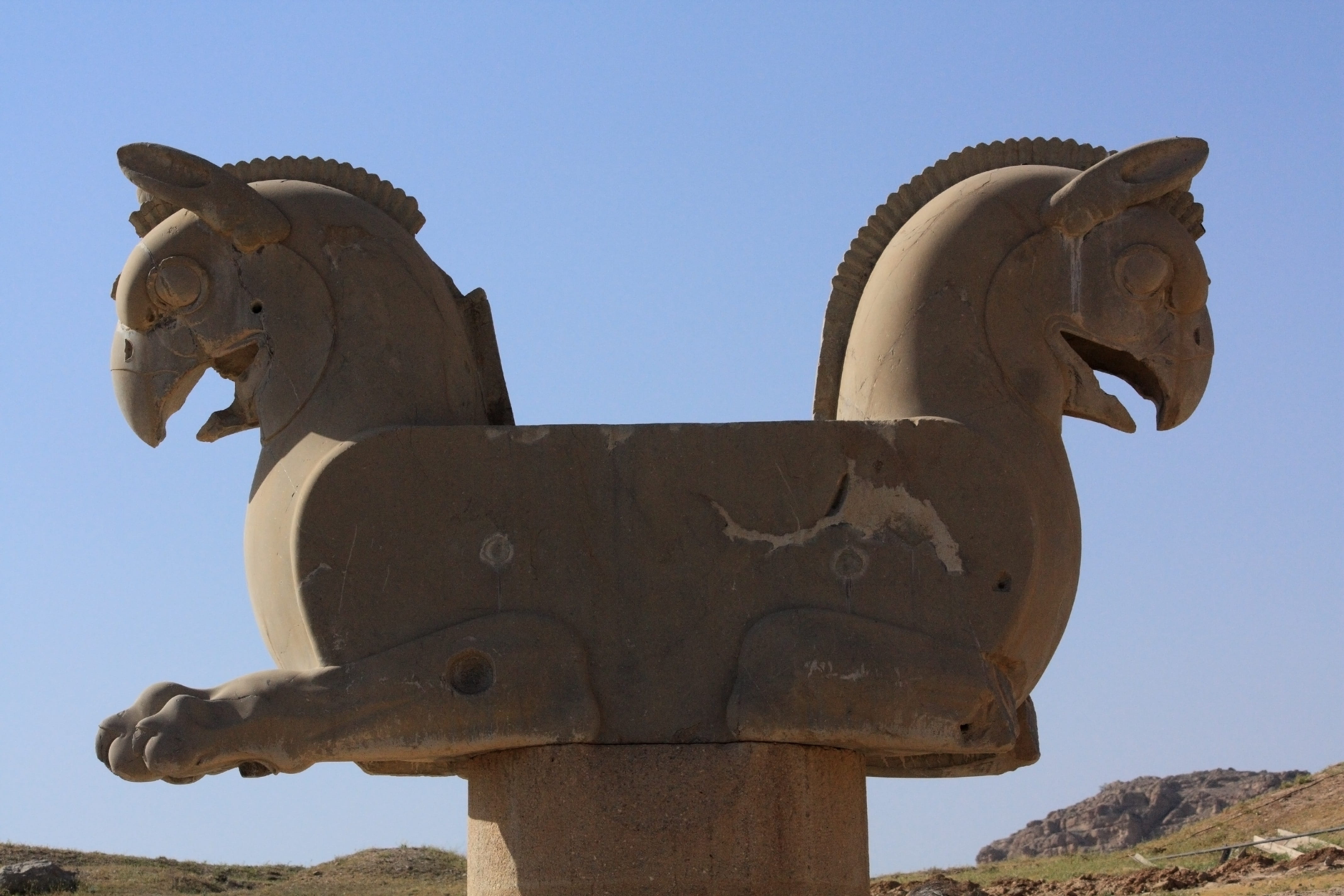 animal representation, nature, Iran, Dog, clear sky, 4K, art and craft, the past, no people, craft, low angle view, Persepolis, creativity, sculpture, HD Wallpaper