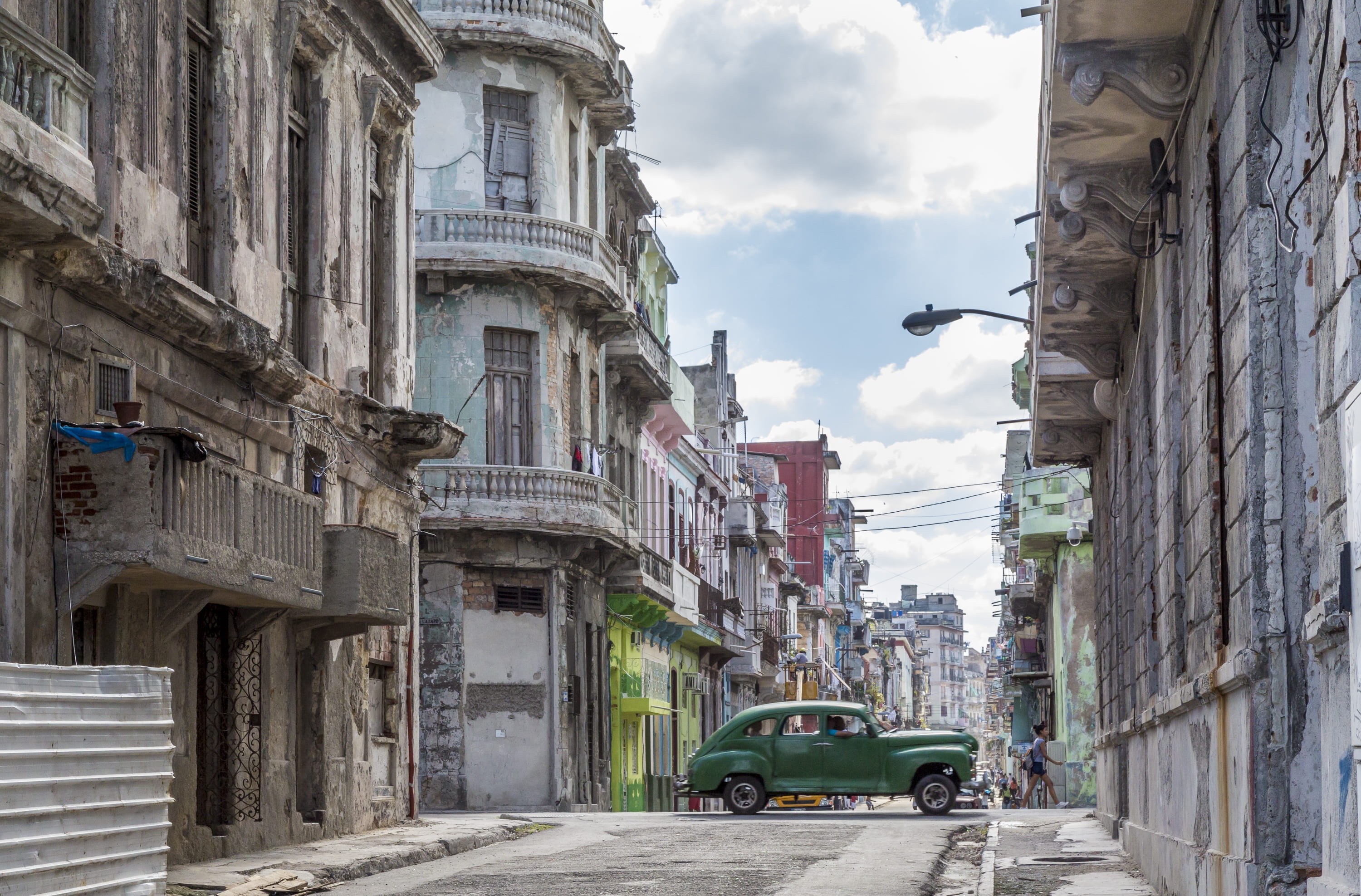 photo, motor vehicle, landmark, nature, cloud - sky, havana centro, gray, green, transportation, street, old, near, building, house, built structure, travel, HD Wallpaper