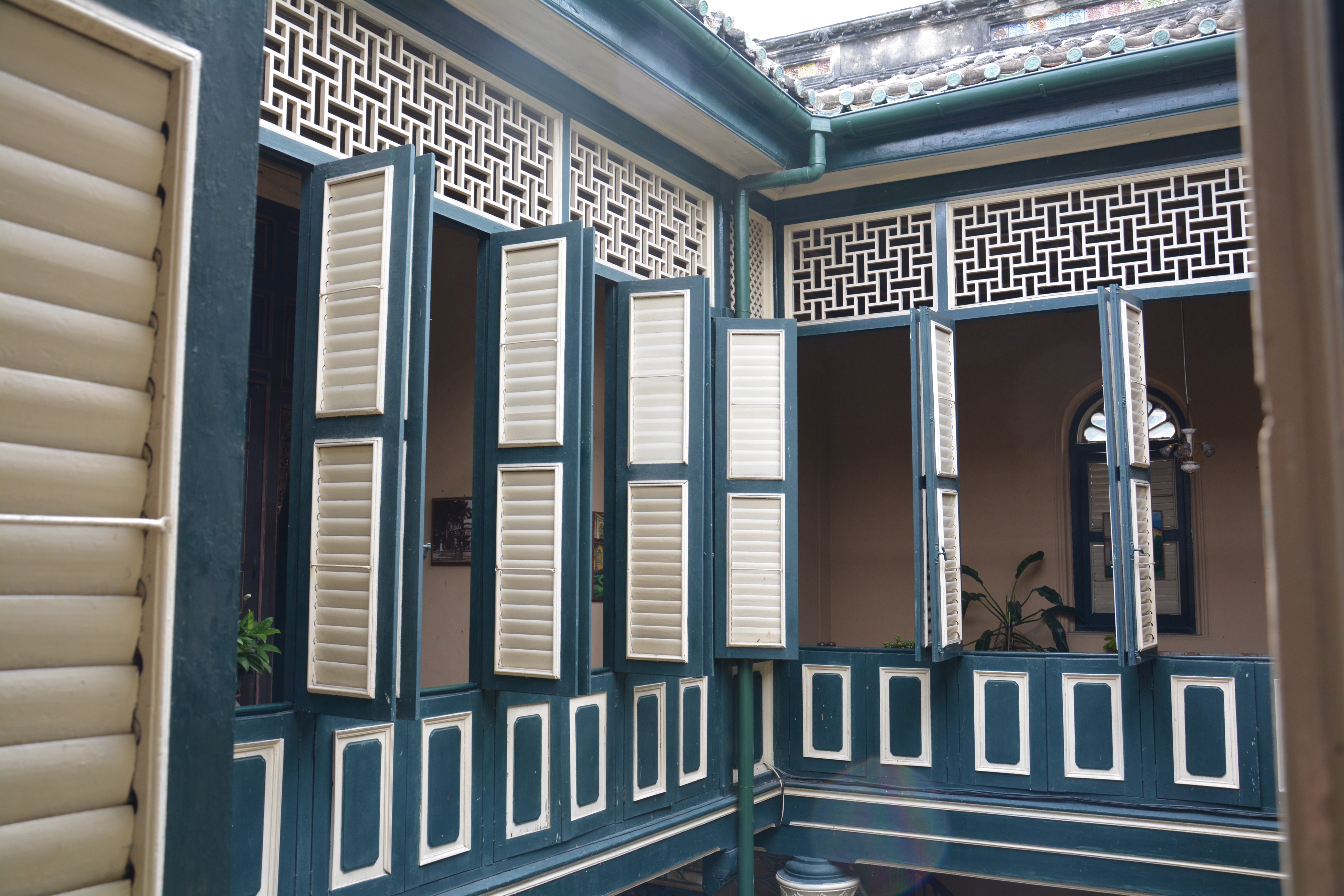 building exterior, pattern, 5K, glass - material, luxury, open, medan, tjong a fie, architecture, no people, sumatra, absence, design, asia, building, HD Wallpaper