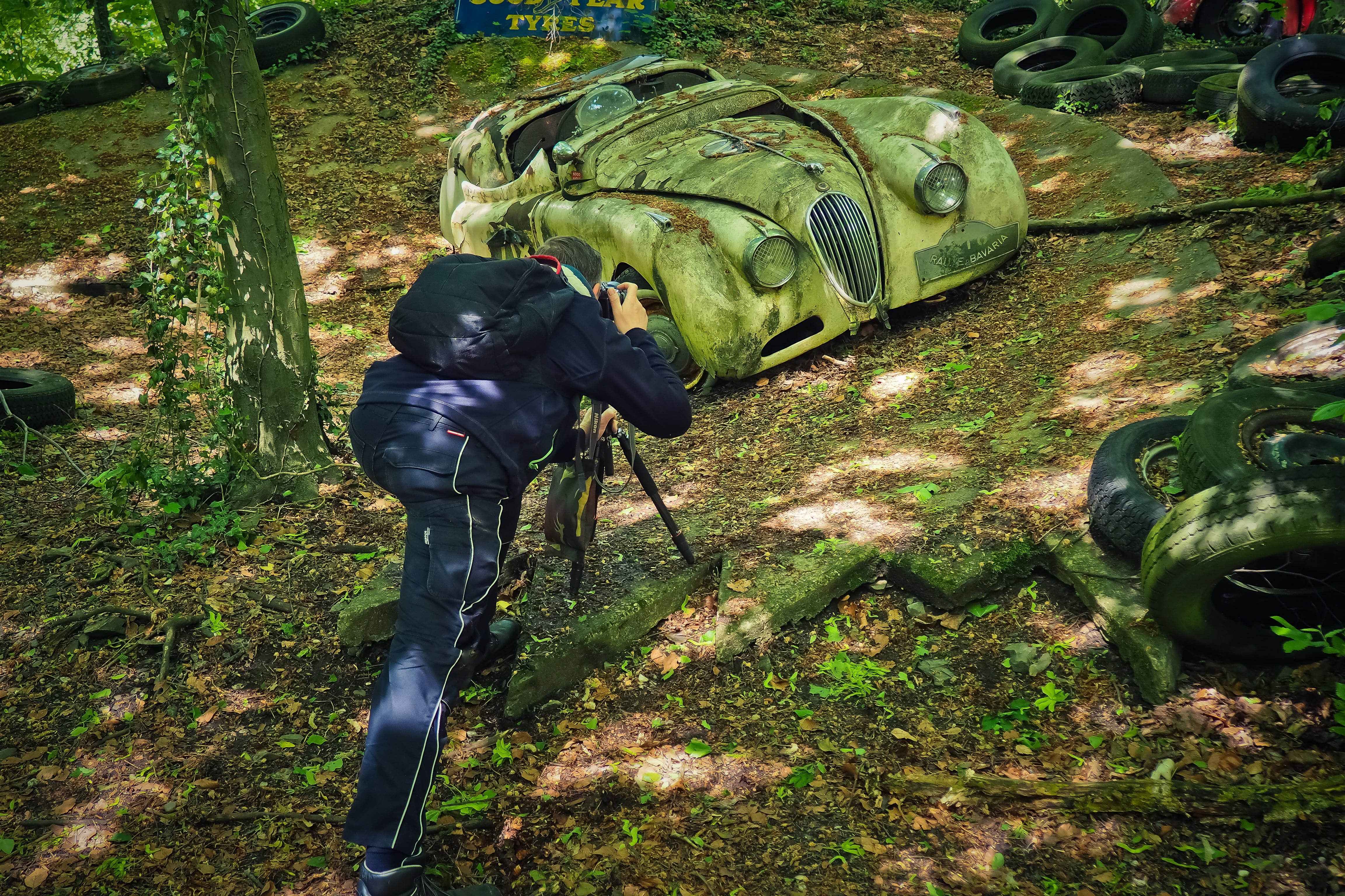 nature, jaguar, oldtimer, scrap car, tripod, car cemetery, wreck, military, lost place, leisure activity, government, turned off, field, mood, lost places, HD Wallpaper