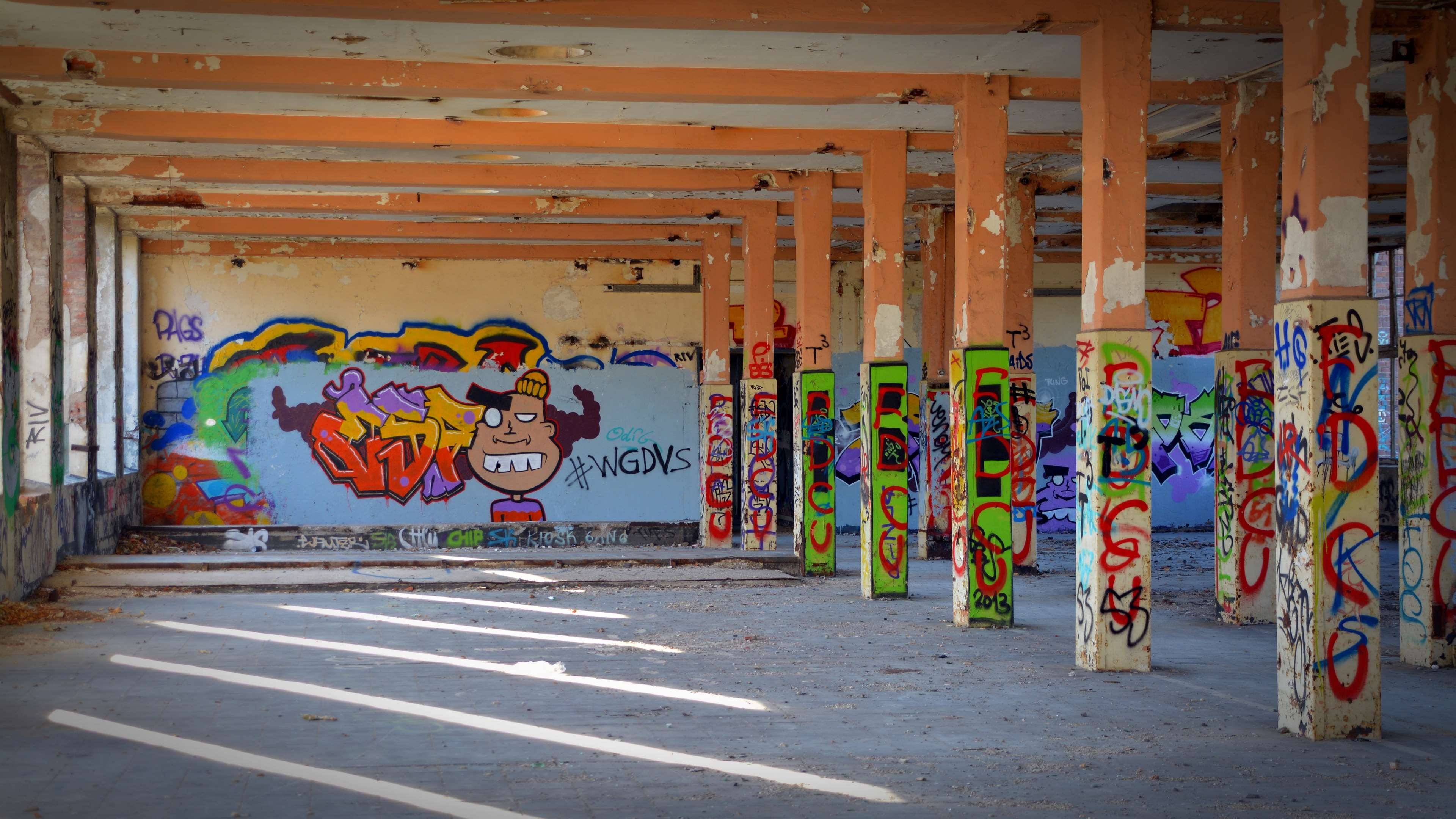 creativity, no people, messy, human representation, lapsed, old, industry, outdoors, broken, factory building, industrial building, multi colored, old factory, HD Wallpaper