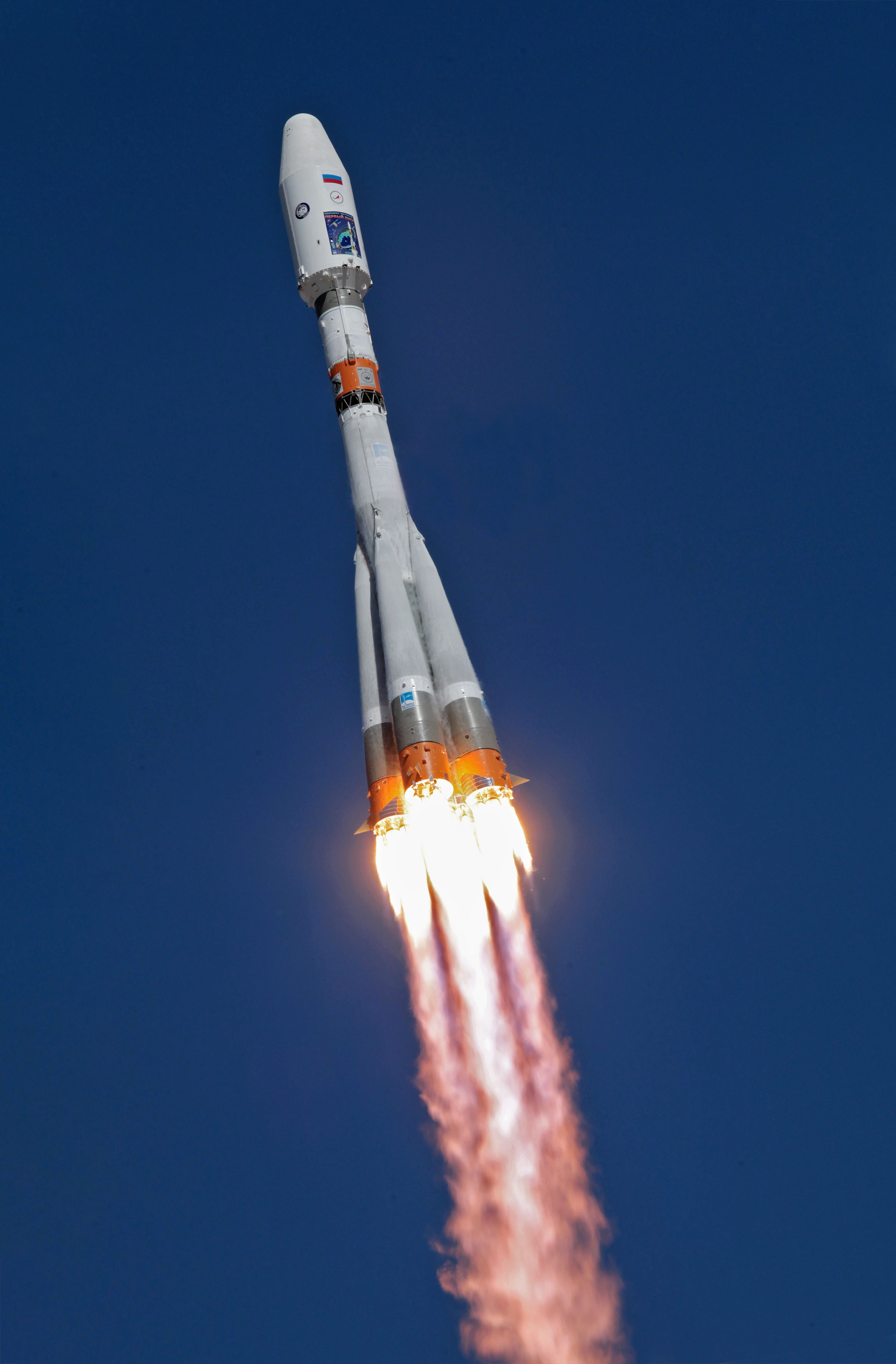 single object, needle, outdoors, healthcare and medicine, pollution, aerospace industry, smoke - physical structure, Soyuz, fire, blue, air vehicle, transportation, Phone HD Wallpaper