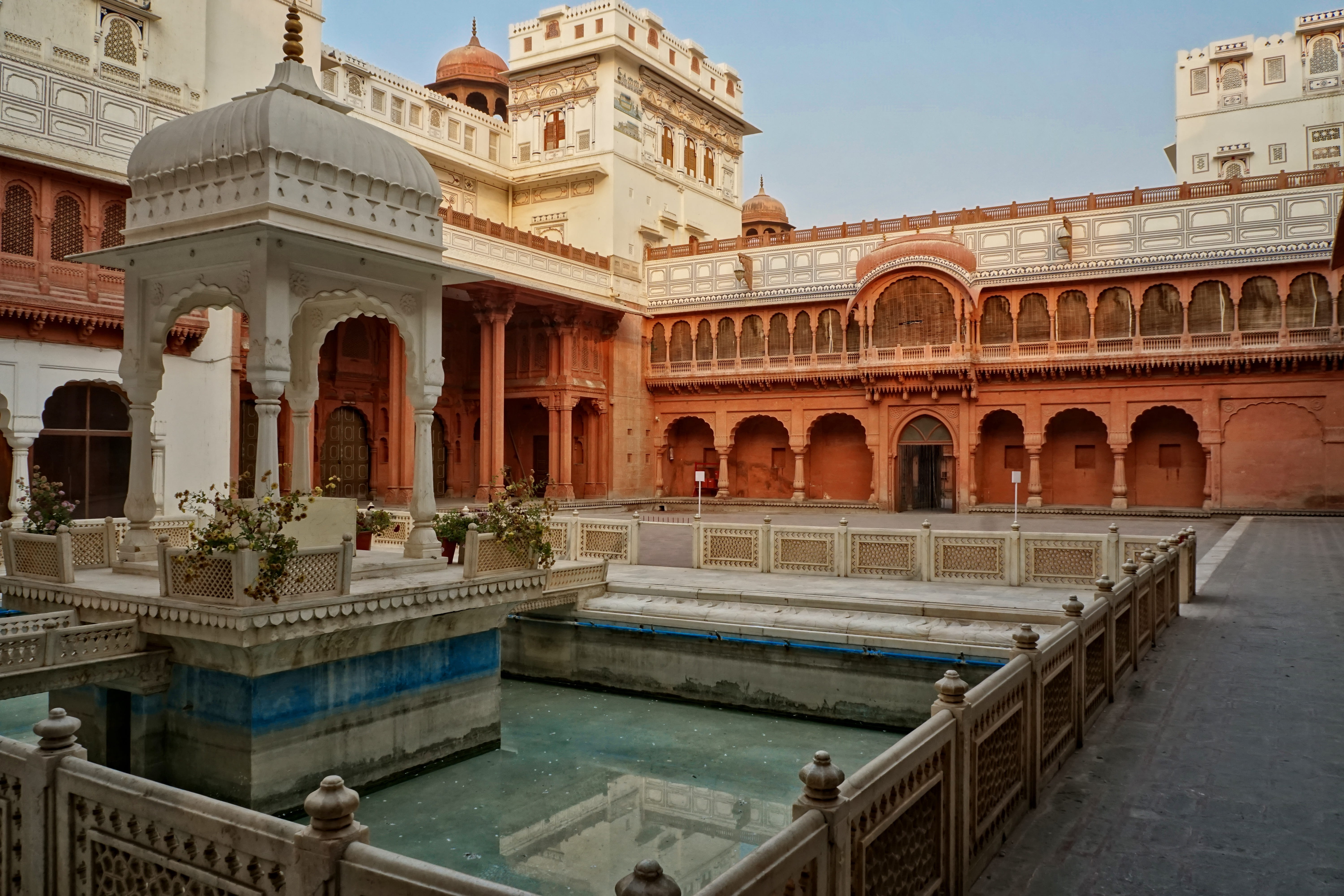 building, culture, historically, 5K, religion, built structure, the past, architectural column, concrete, architecture, incidental people, palace, courtyard, HD Wallpaper