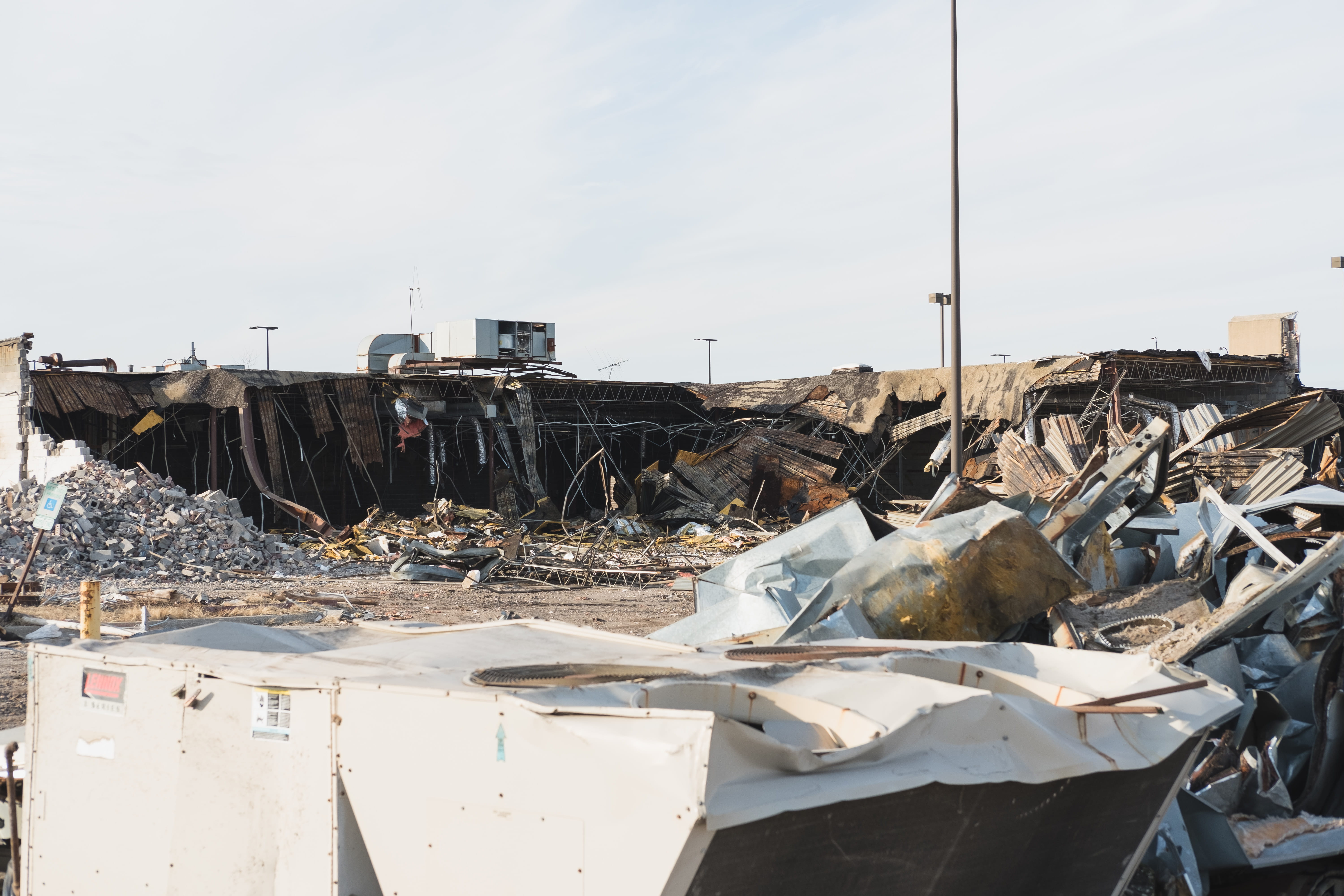 5K, city, vessel, abandoned, heap, high rise, messy, junkyard, urban, bad condition, damaged, town, earthquake, building, sky, obsolete, dock, demolished, HD Wallpaper
