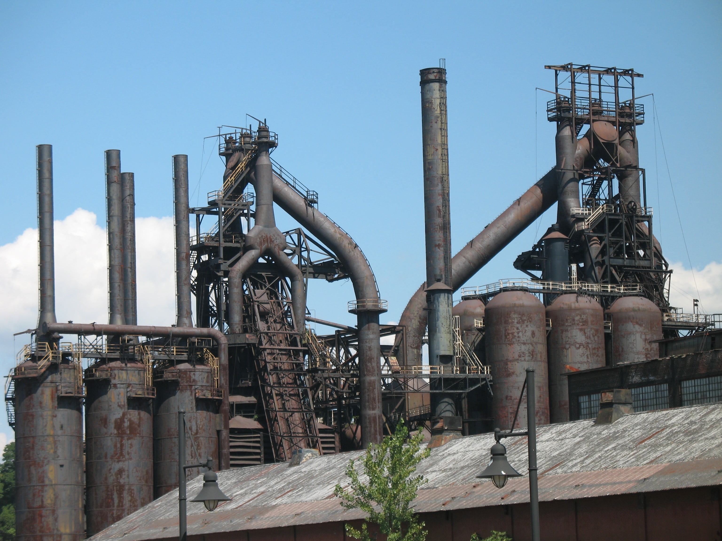 oil refinery, metal, oil industry, nature, clear sky, pollution, steel, smoke stack, industrial equipment, industry, petrochemical plant, architecture, HD Wallpaper