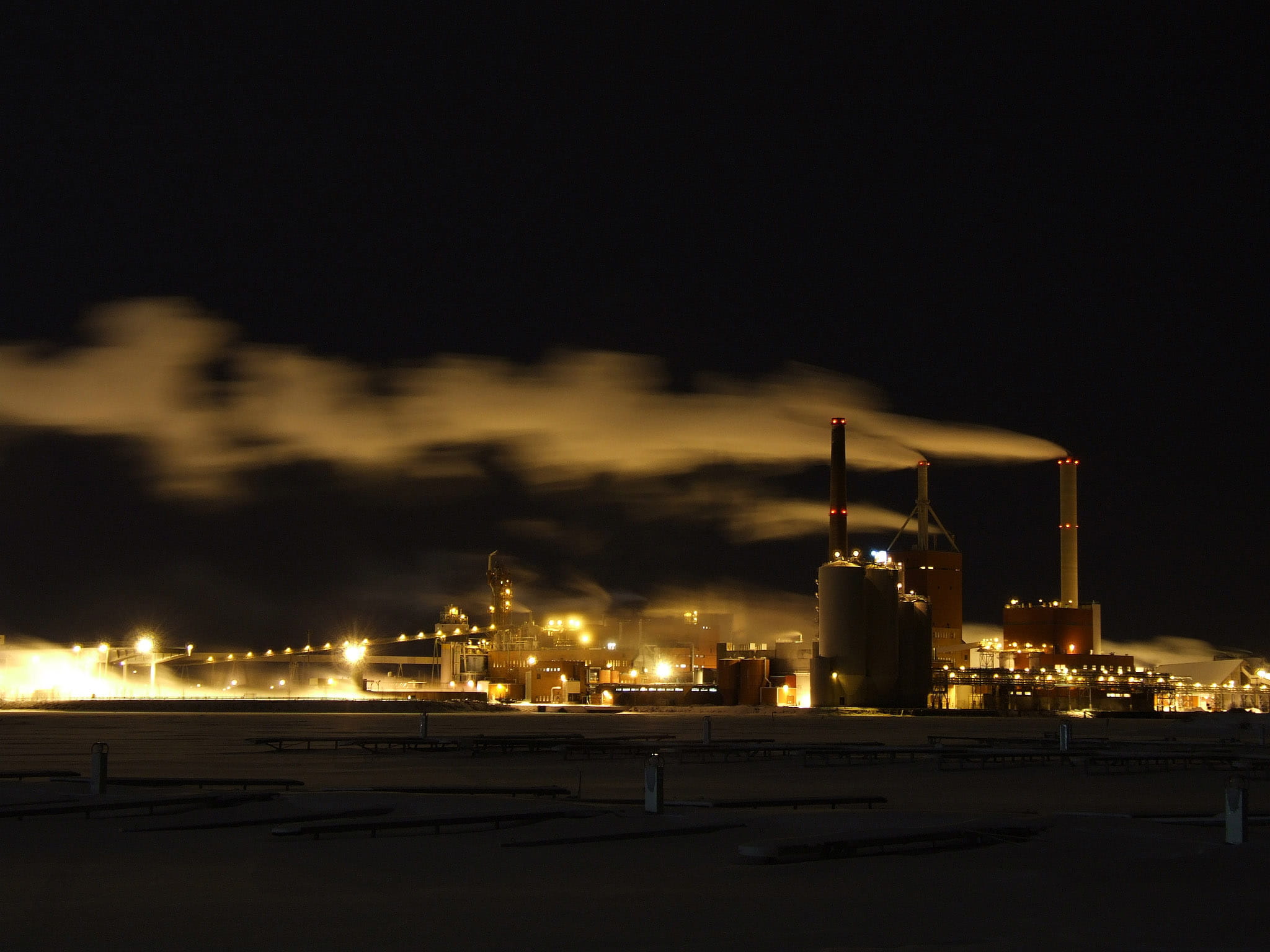 night, gasoline, architecture, Paper manufacturing, petrochemical Plant, pollution, factory, paper, illuminated, no people, cloud - sky, built structure, HD Wallpaper