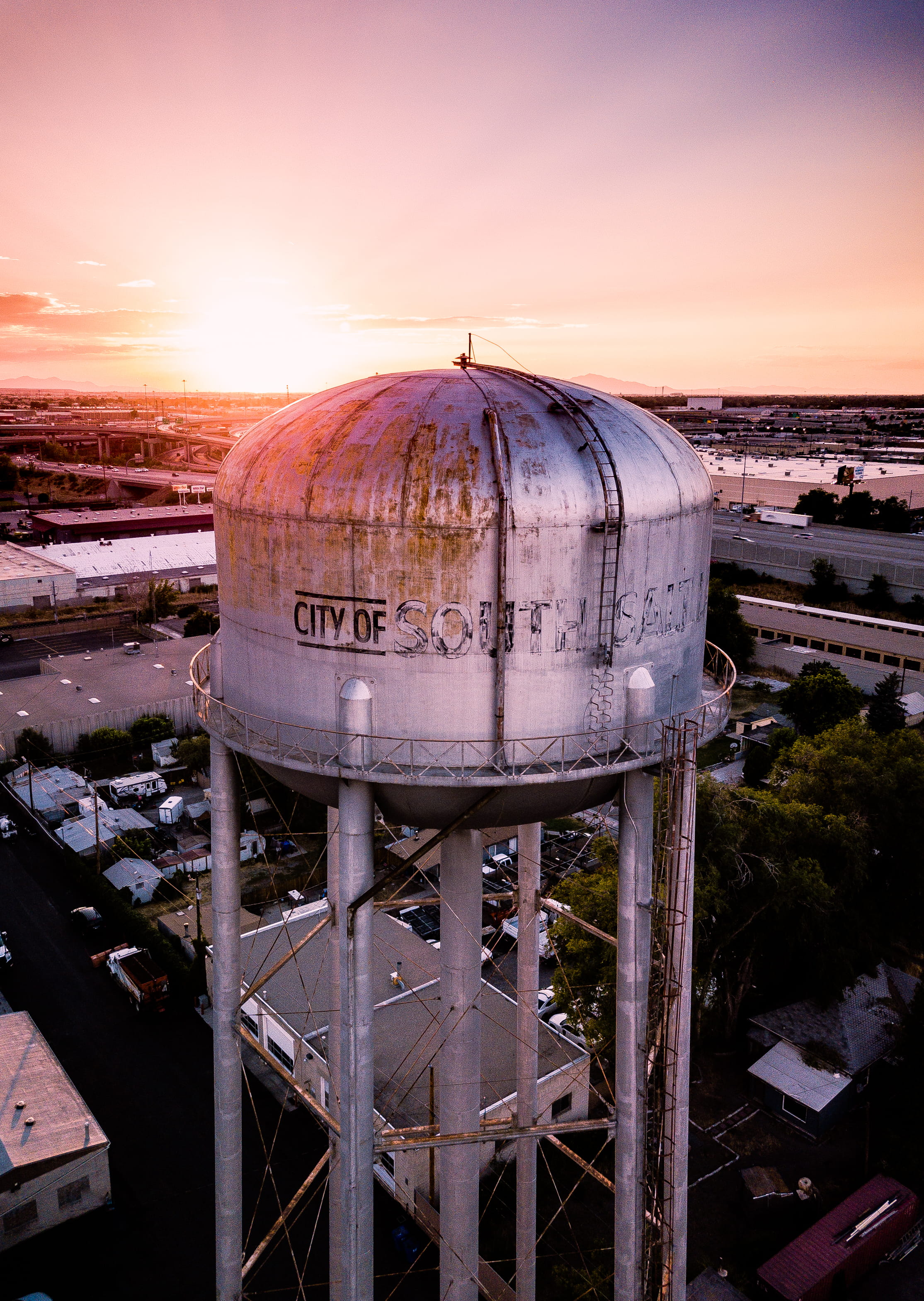 industry, refinery, architecture, blue, water, nature, summer, factory, city, petrochemical Plant, storage Tank, cityscape, skyline, water tower, natural Gas, Phone HD Wallpaper