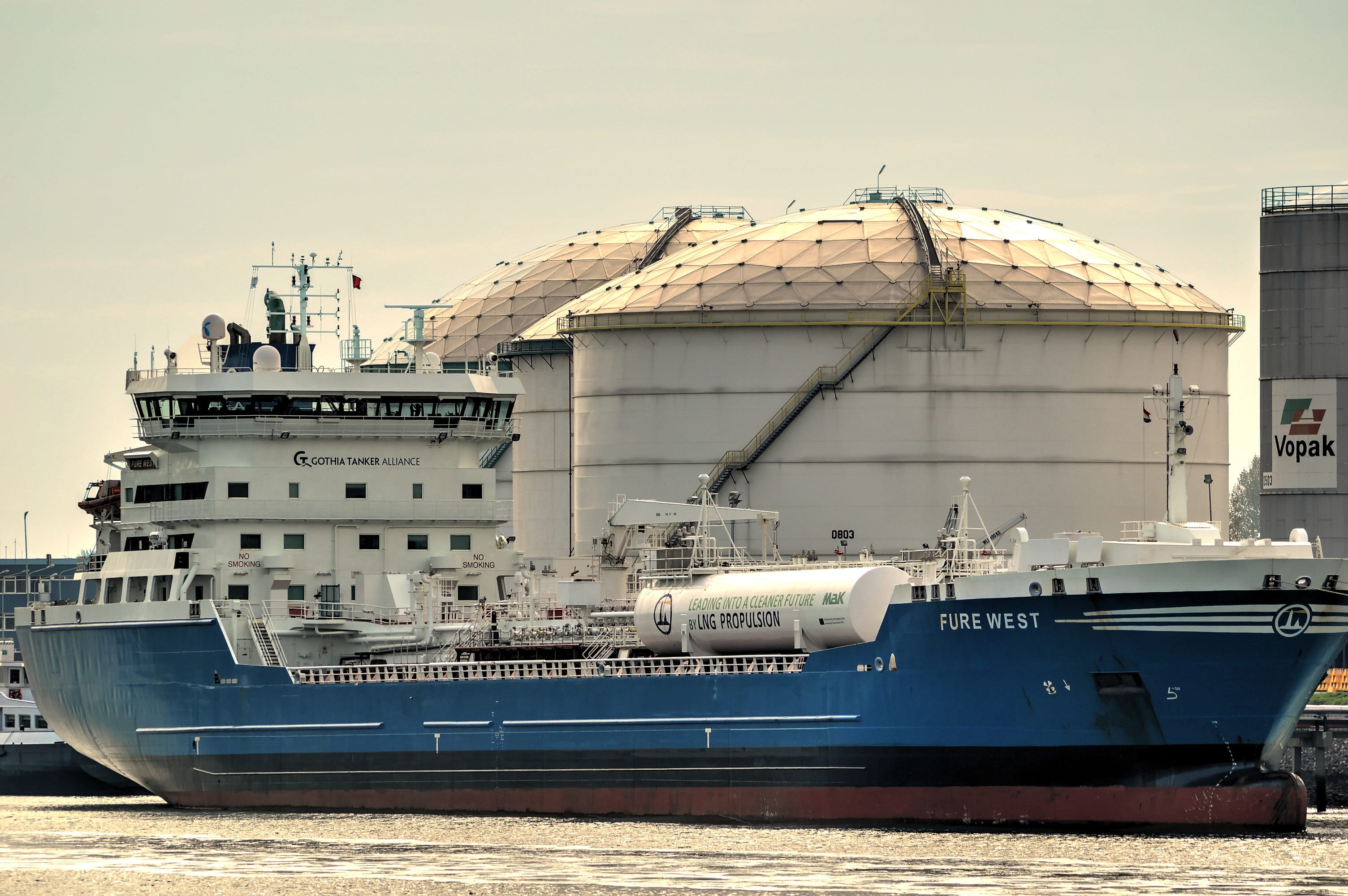 transportation, cruise ship, ship, harbor, commercial dock, sea, 2K, business, travel, mode of transportation, storage tank, gastanker, nautical vessel, HD Wallpaper