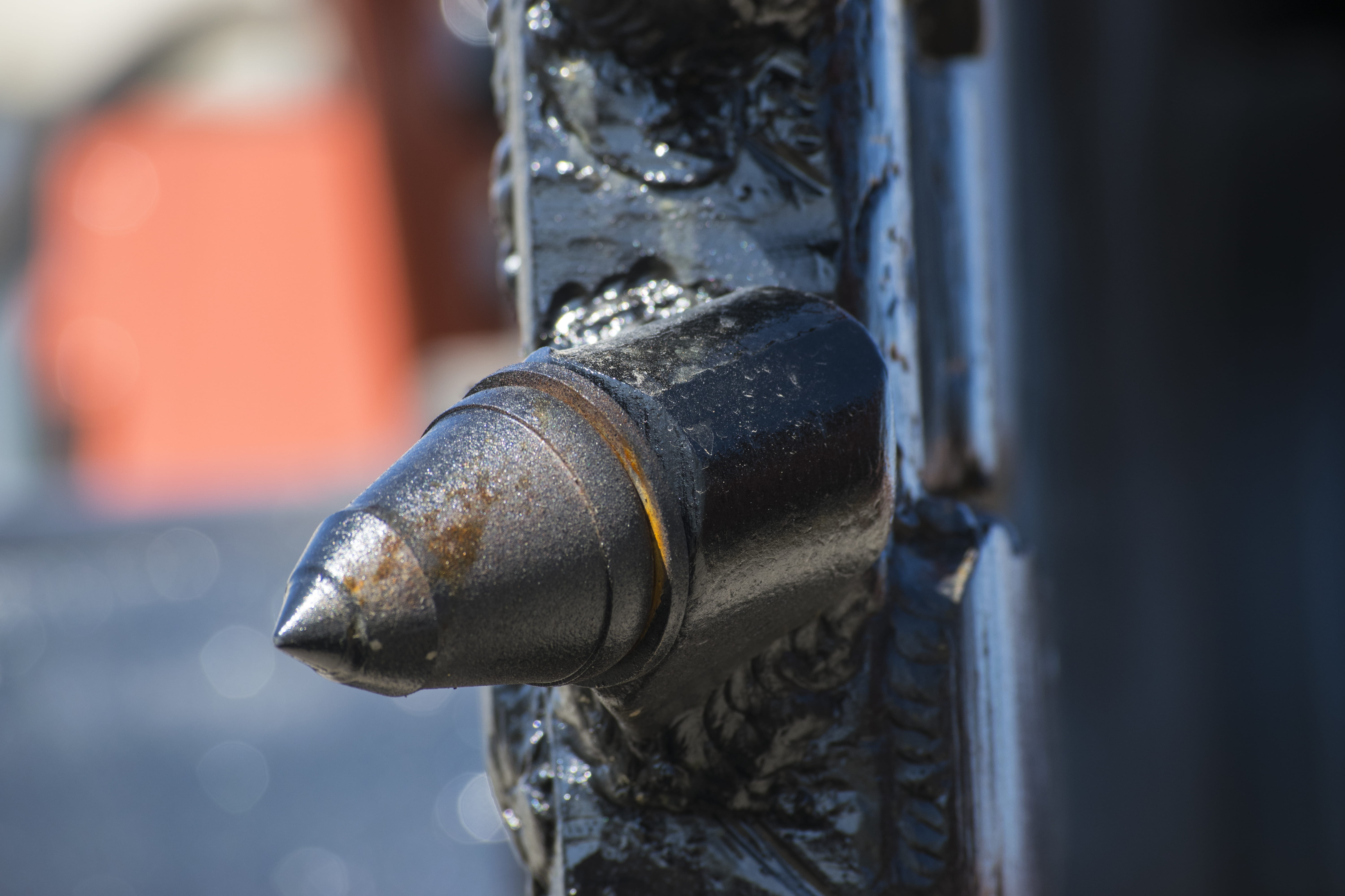 old, black, water, motor, outdoors, engine, rusty, rotor, focus on foreground, day, coil, drop, wet, hydrant, close-up, work, selective focus, architecture, HD Wallpaper