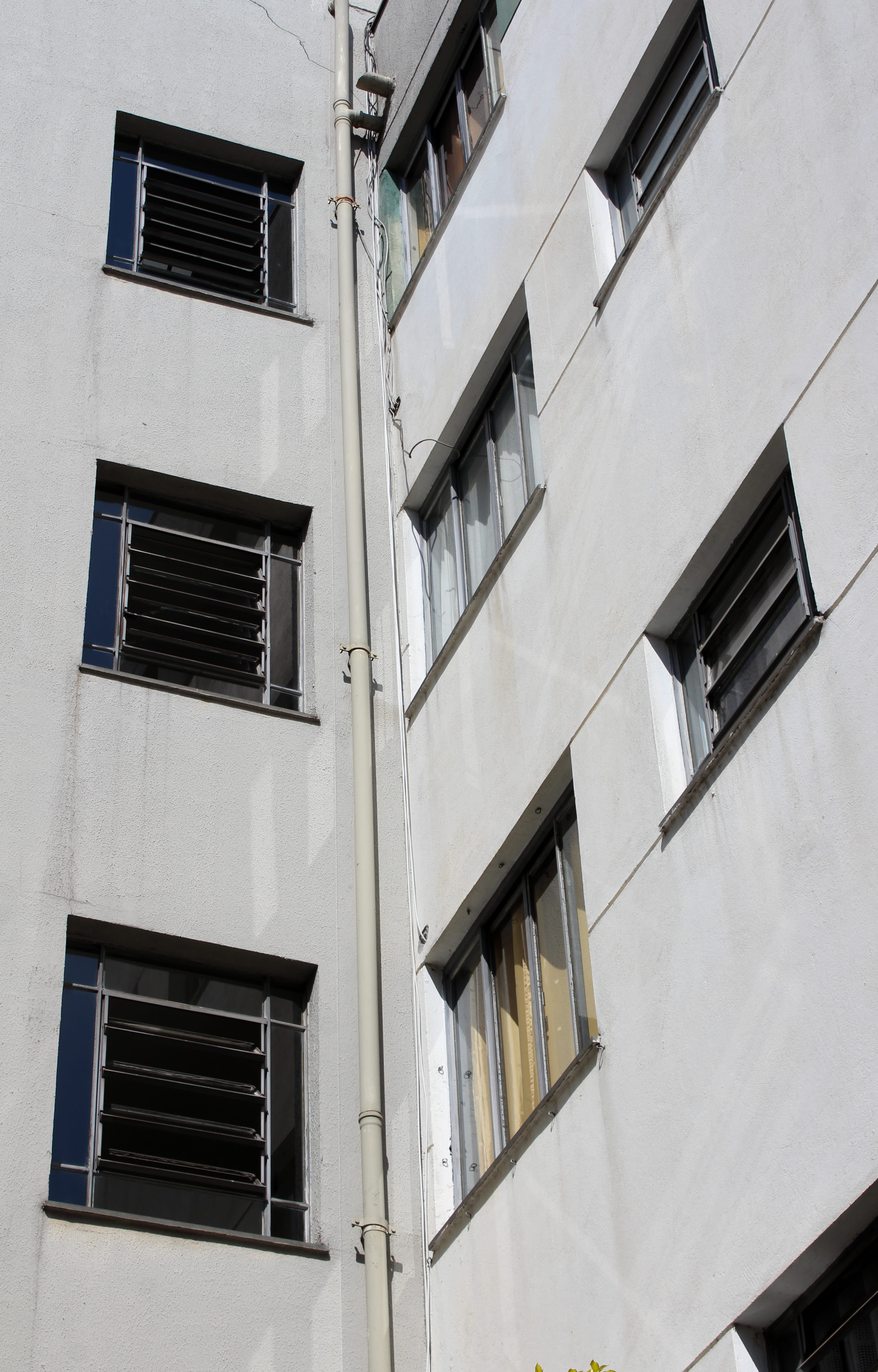 building exterior, architectural design, low angle shot, gray, home, nature, no people, air duct, outdoors, low angle view, city, window, house, architecture, Phone HD Wallpaper