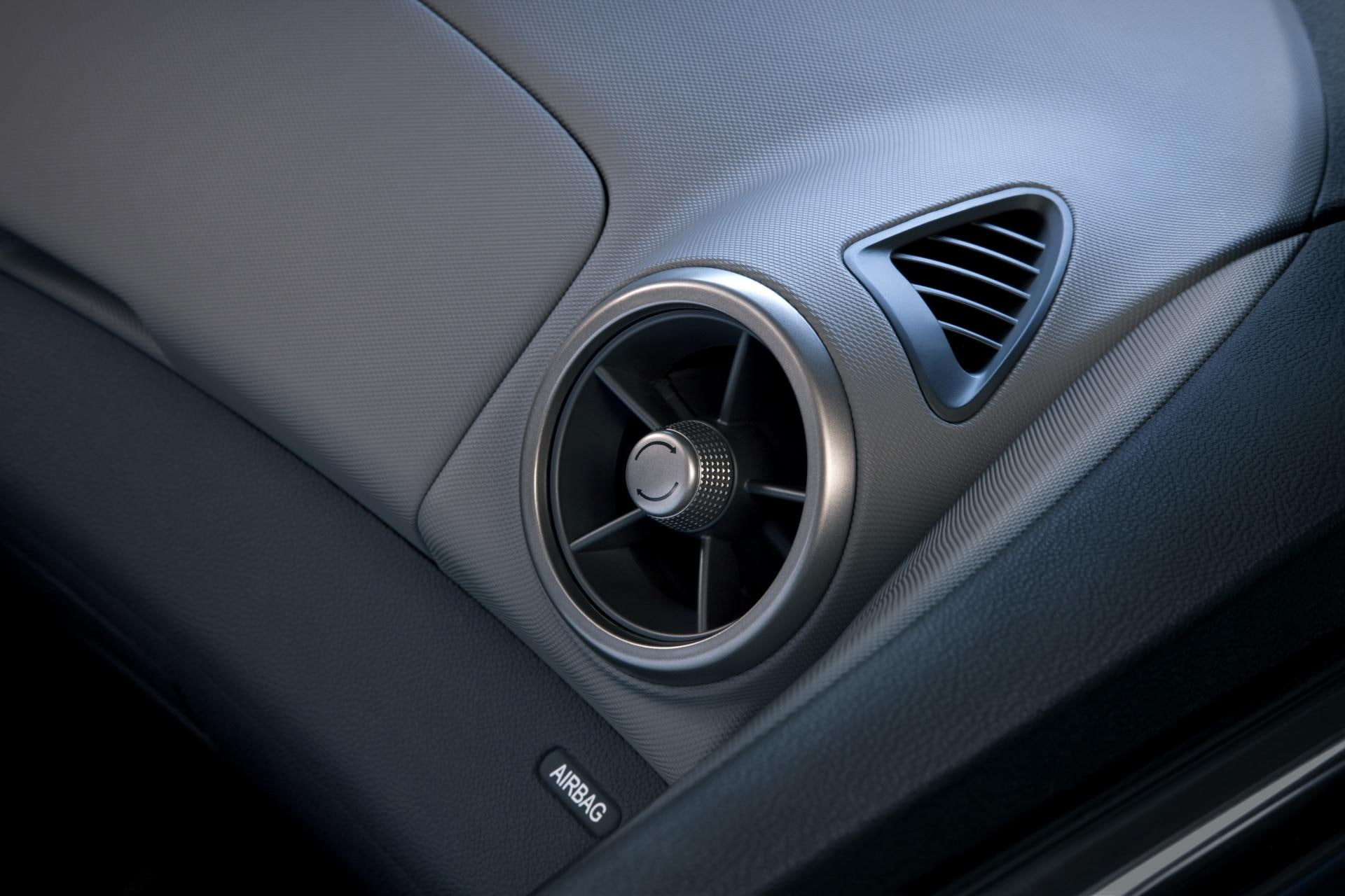 wealth, land vehicle, silver colored, no people, luxury, black color, air duct, 1080P, air conditioner, mode of transportation, travel, car interior, modern, HD Wallpaper