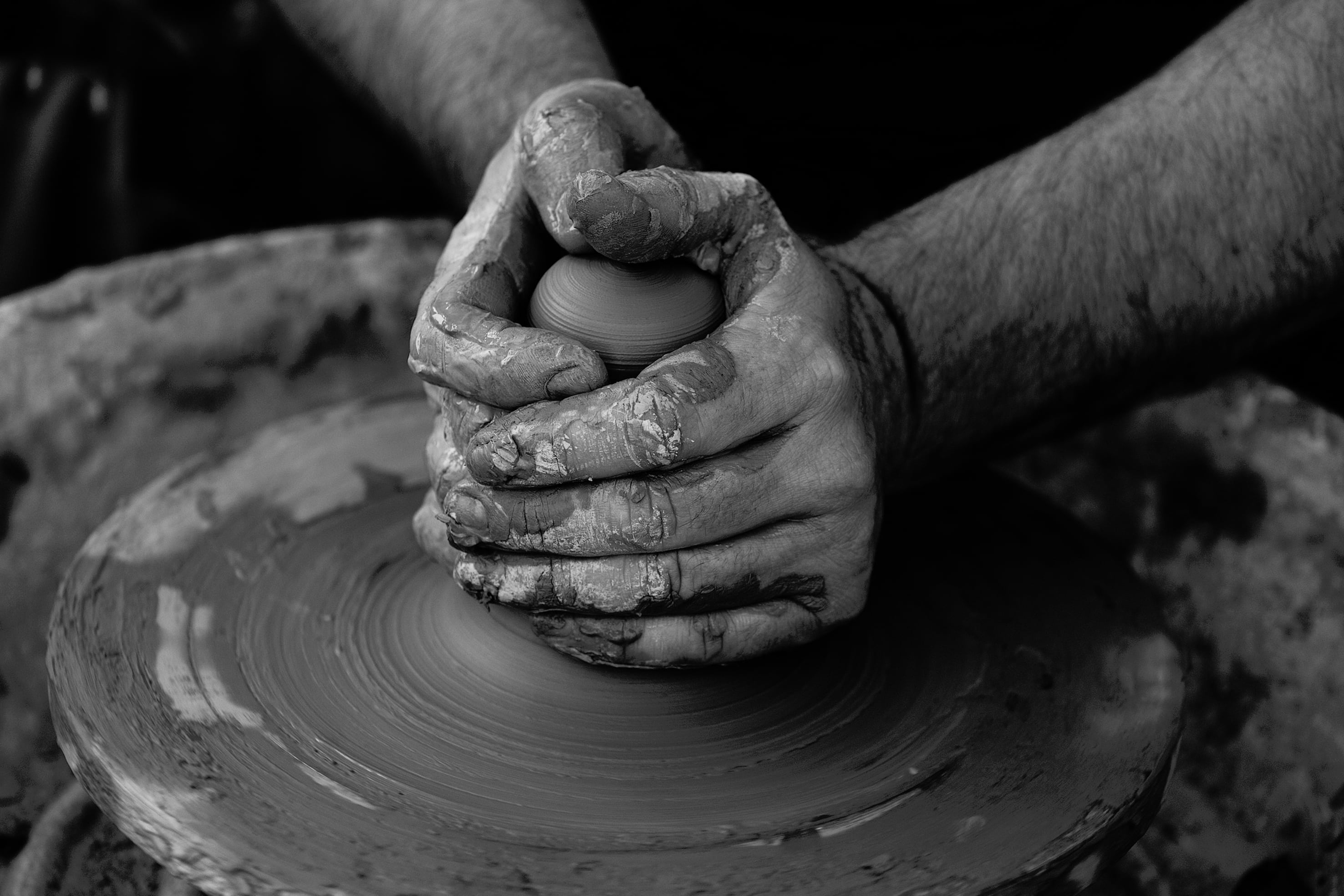 expertise, wheel, art, thumb, hands, craft, human Hand, real people, manufacturing, spinning, 2K, dirty, creativity, one person, workshop, people, art and craft, HD Wallpaper