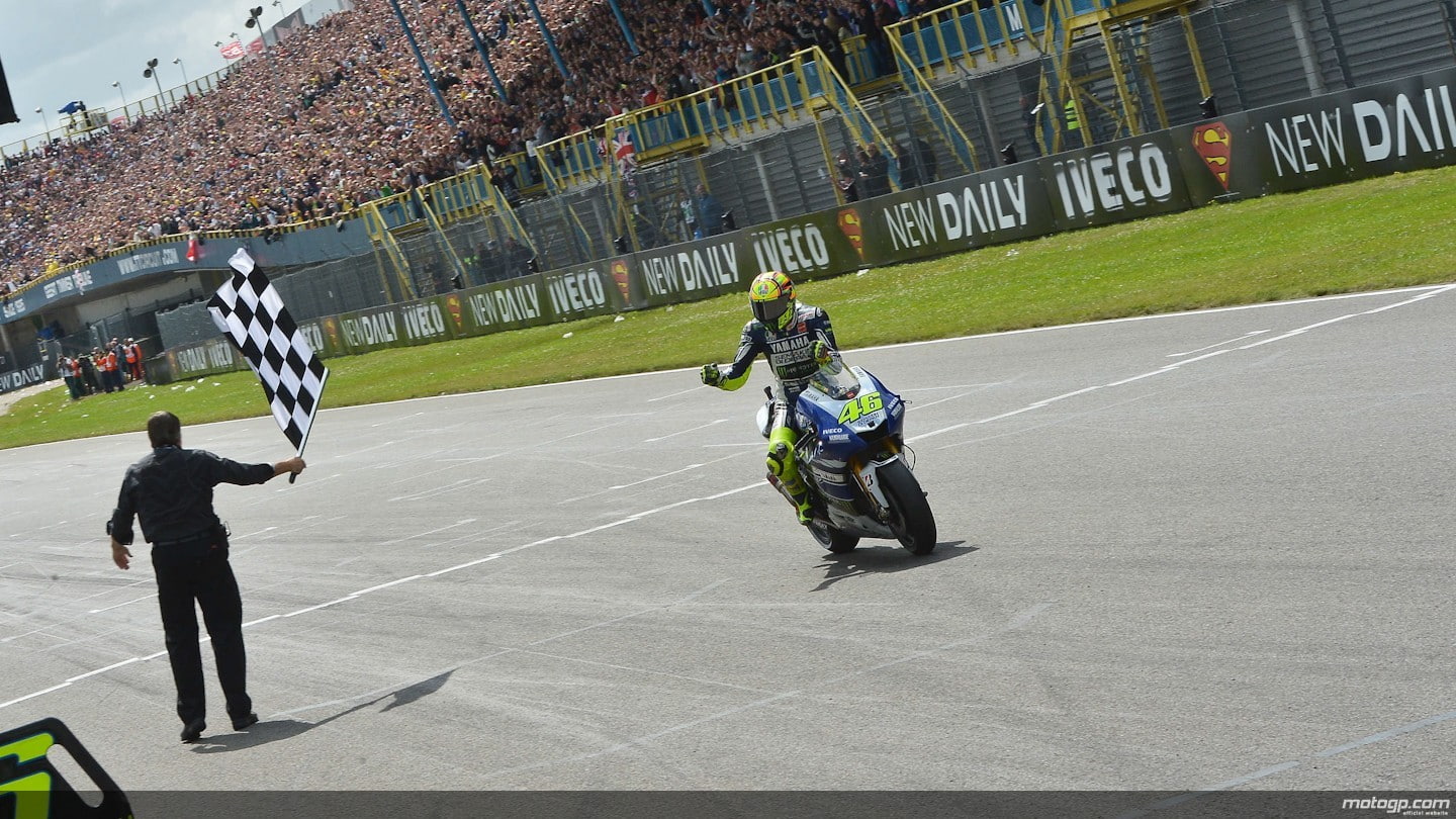 720P, Stefan Bradl, Jorge Lorenzo, TVS Apache, Moto GP, HD Wallpaper