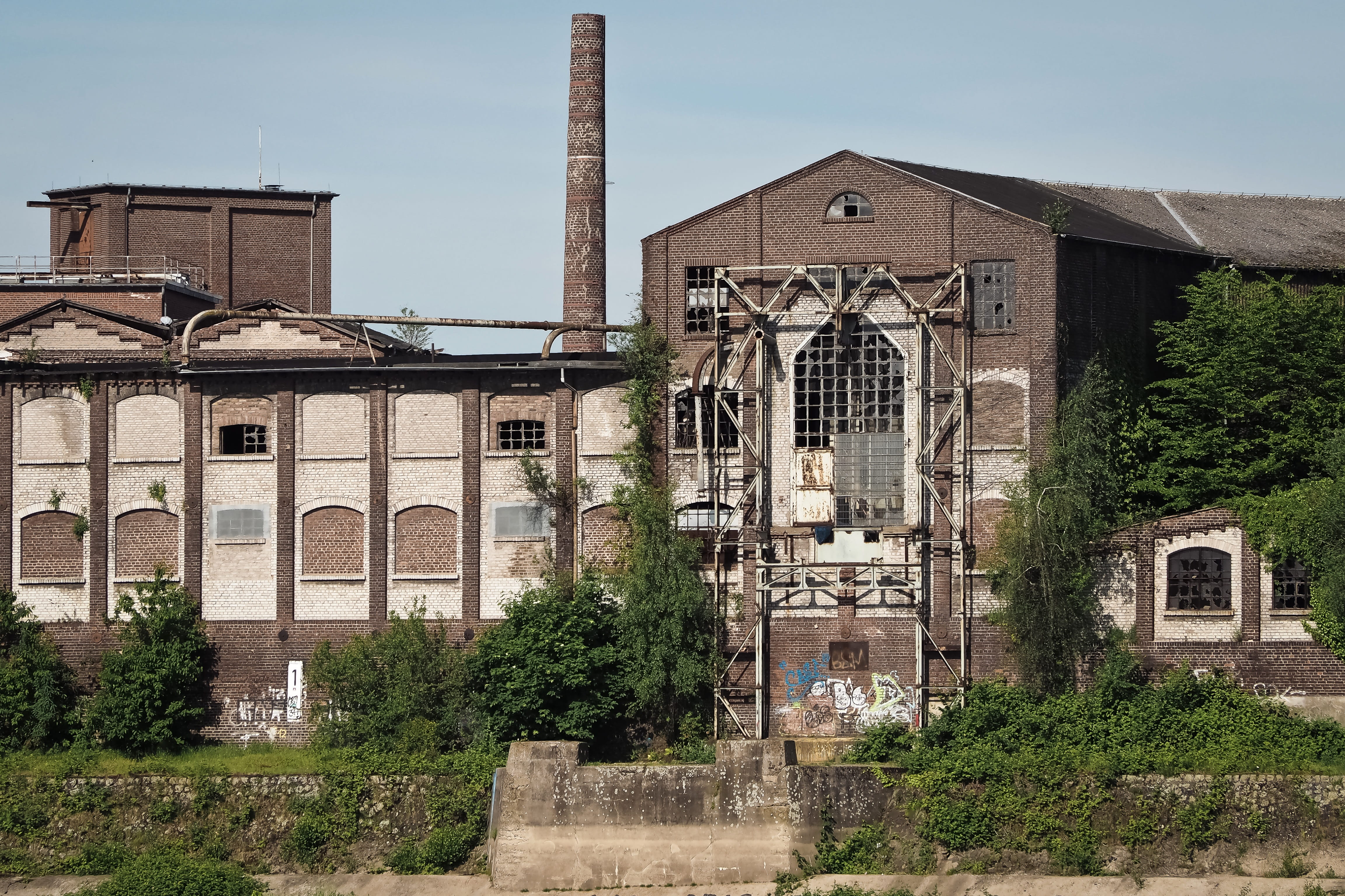 Factory, ruined, chimney, old building, leave, lapsed, bank, hall, day, damaged, Break Up, no people, warehouse, factory building, past, destruction, transience, HD Wallpaper