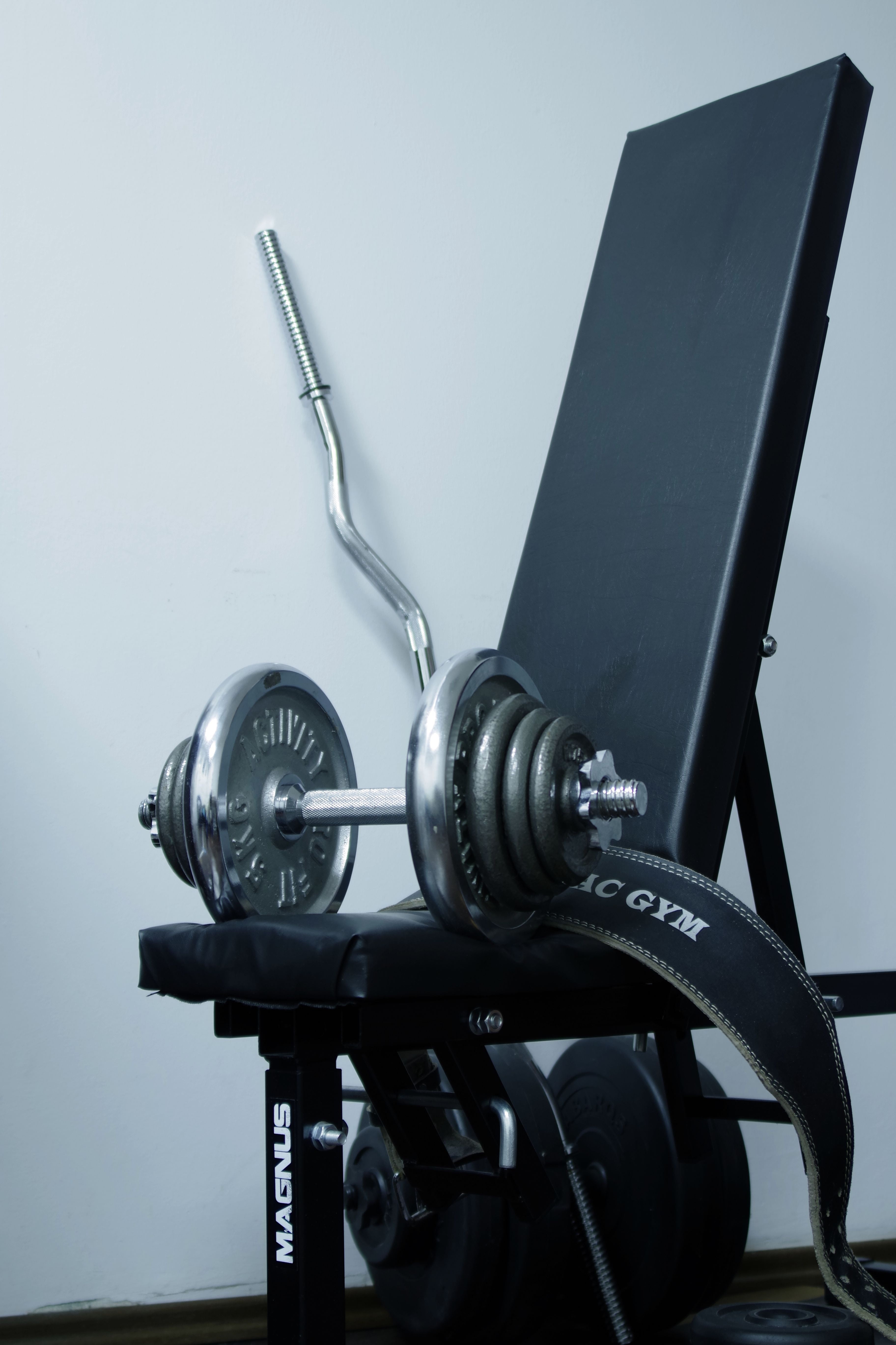 close-up, no people, 5K, black color, equipment, the muscles, dumbbell, connection, single object, studio shot, focus on foreground, exercise, gray, metal, Phone HD Wallpaper